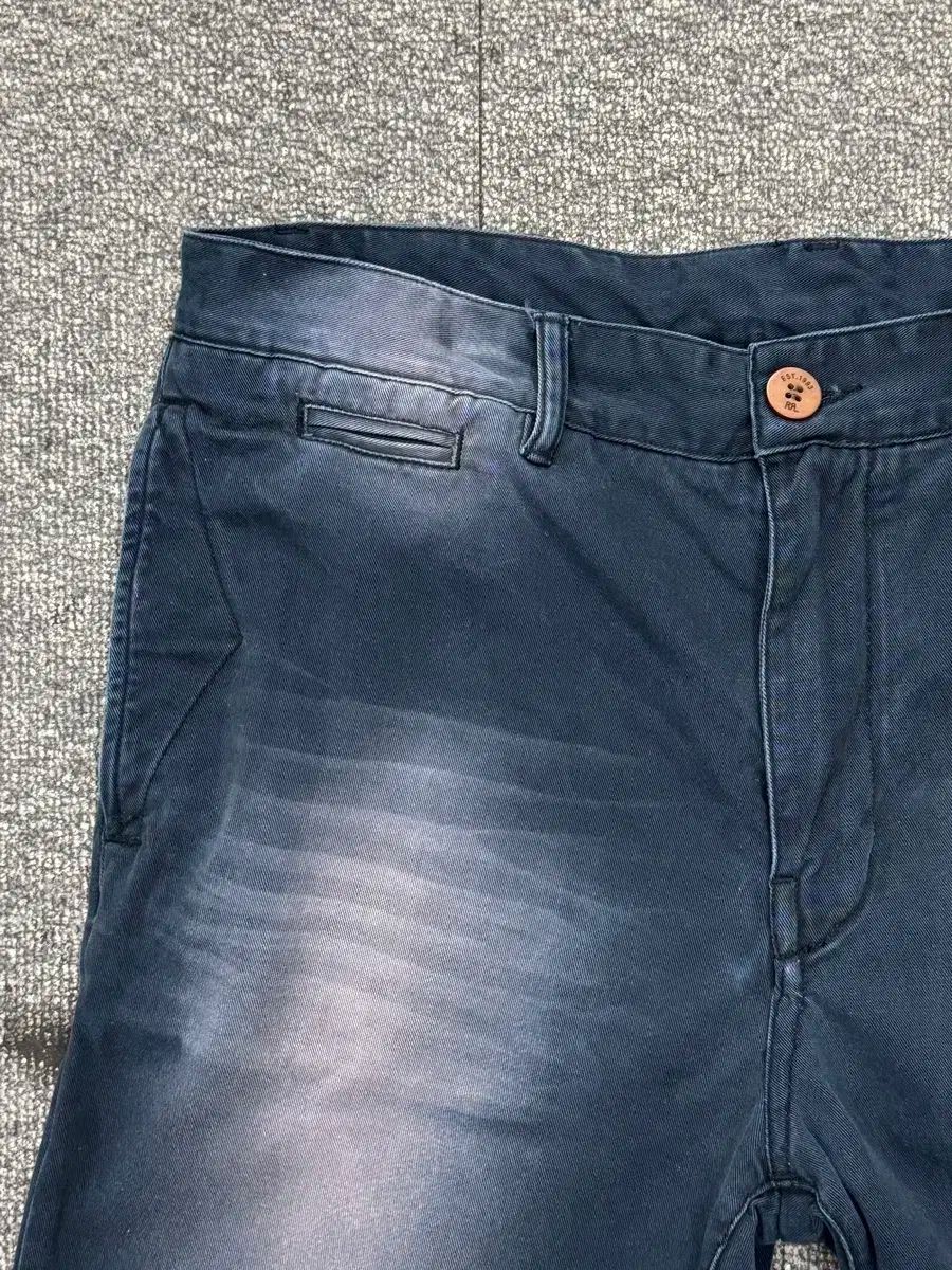 ハーフパンツ