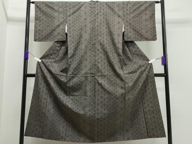 平和屋着物○本場大島紬 7マルキ 泥染め 麻の葉吉祥文 正絹 逸品