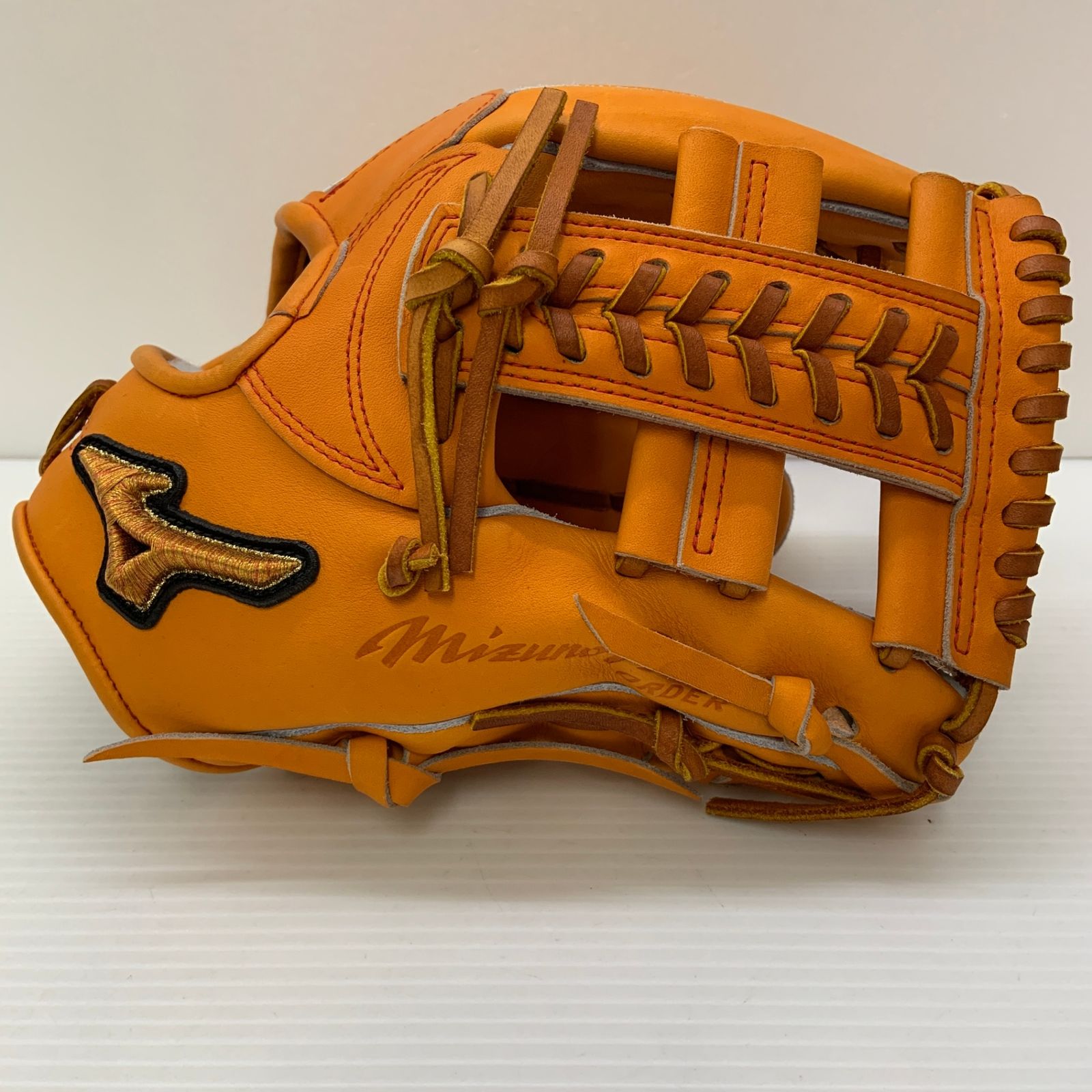 ミズノ MIZUNO ミズノプロ 硬式 大人 一般 内野手用 グローブ グラブ 右投げ AXI-1型 品 グローブ袋付き 野球 6641