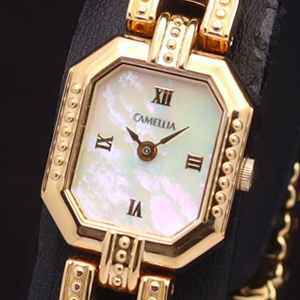 ジュエリーマキMIKI Corporation/ CAMELLIA パール腕時計 - ファッション小物