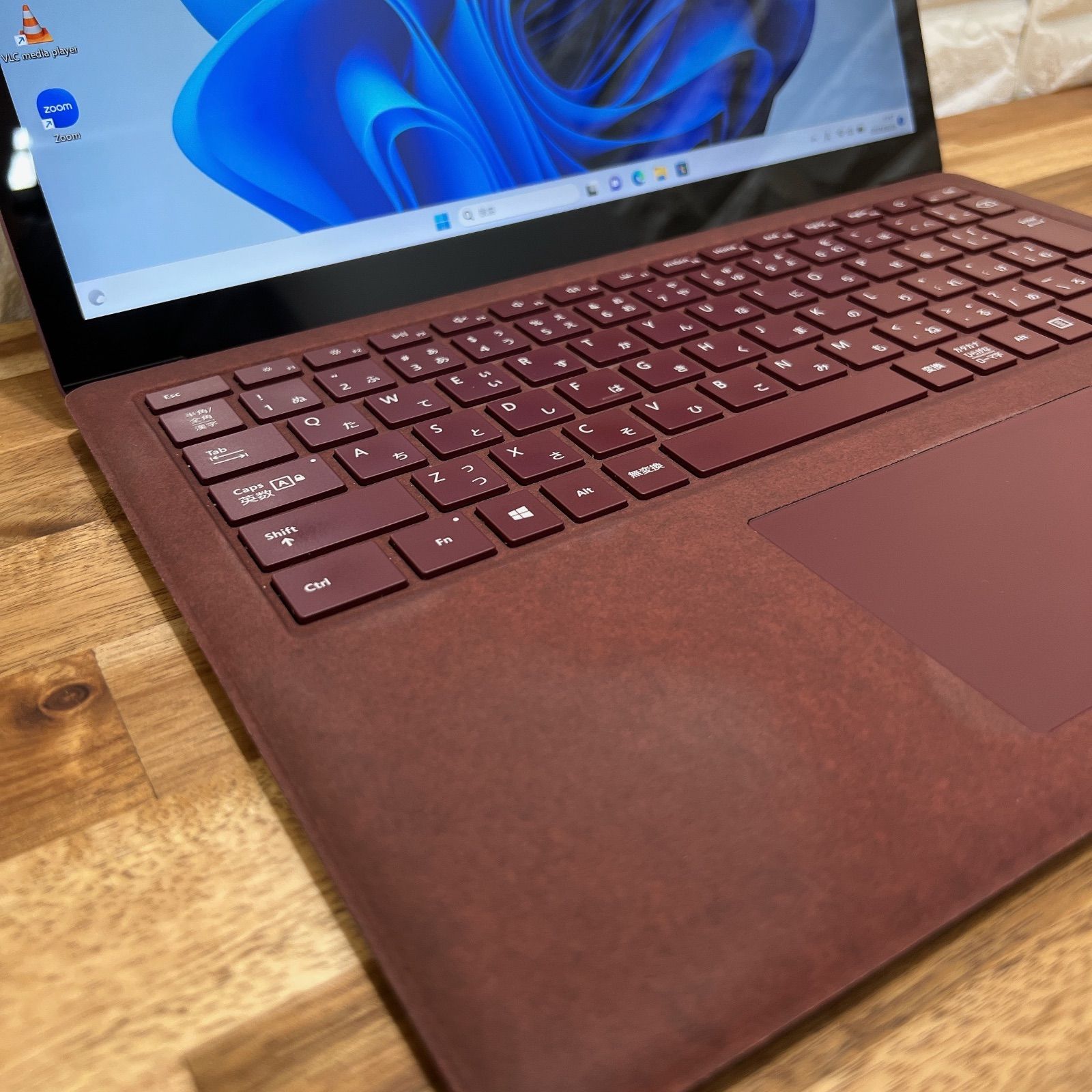 ☘Surface laptop☘Core i5第7世代☘爆速SSD256GB搭載 - ほんぽくんの