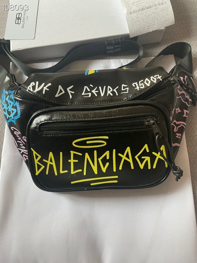BALENCIAGA バレンシアガ