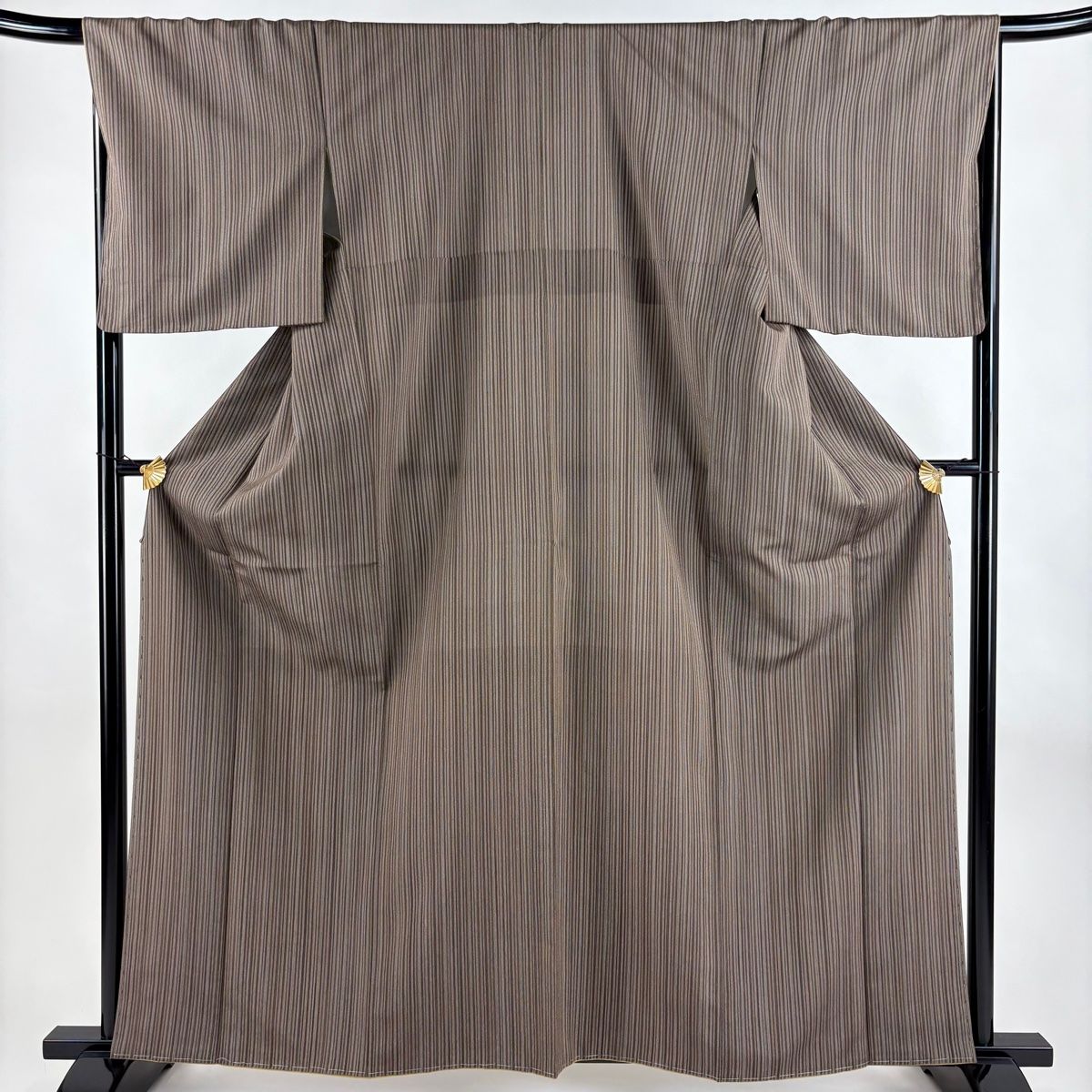 お召 身丈162cm 裄丈67cm M 袷 やまだ織 本塩沢 証紙 縦縞 焦茶色 正絹 名品