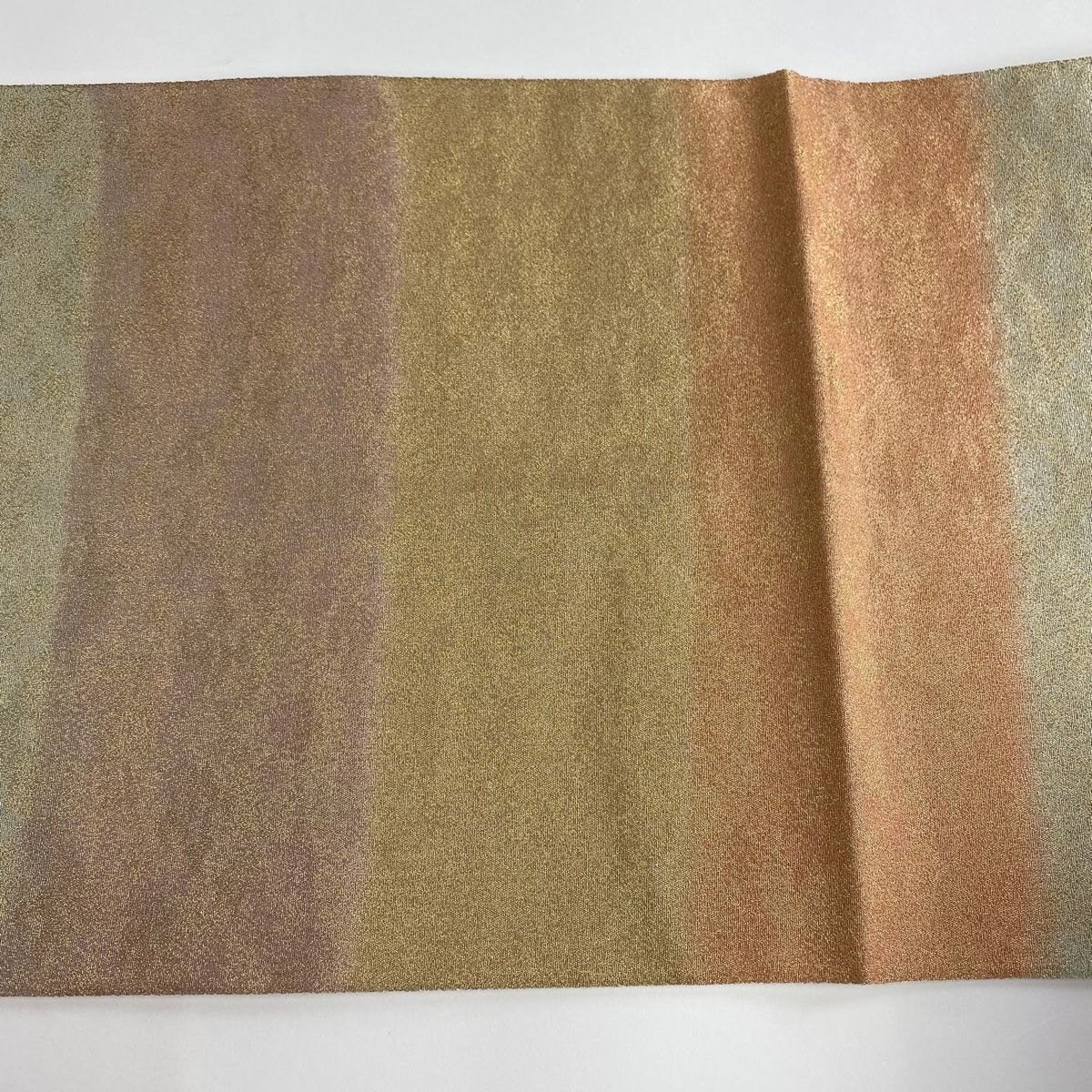 袋帯 モダン すくい織 金彩の粋な加工 正絹 AO-1900 袋帯 秀品 関西仕立て 段縞 幾何学模様 箔 金色 六通 正絹
