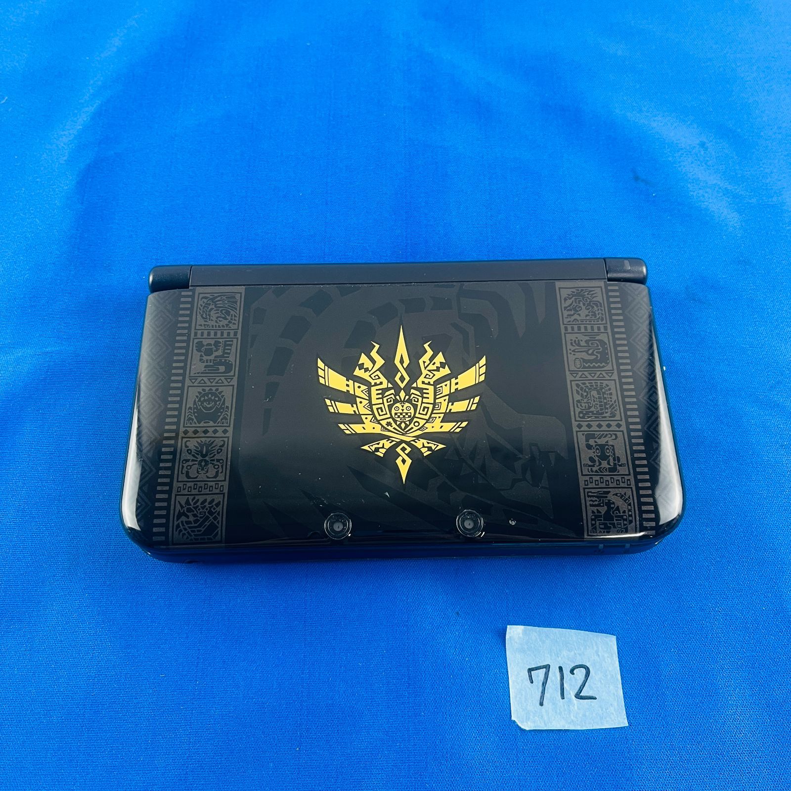 モンハン 3DSLL モンスターハンター4 スペシャルパック ゴア・マガラ 美品 ソフト未開封 フィギュア付き 3DS LL 本体