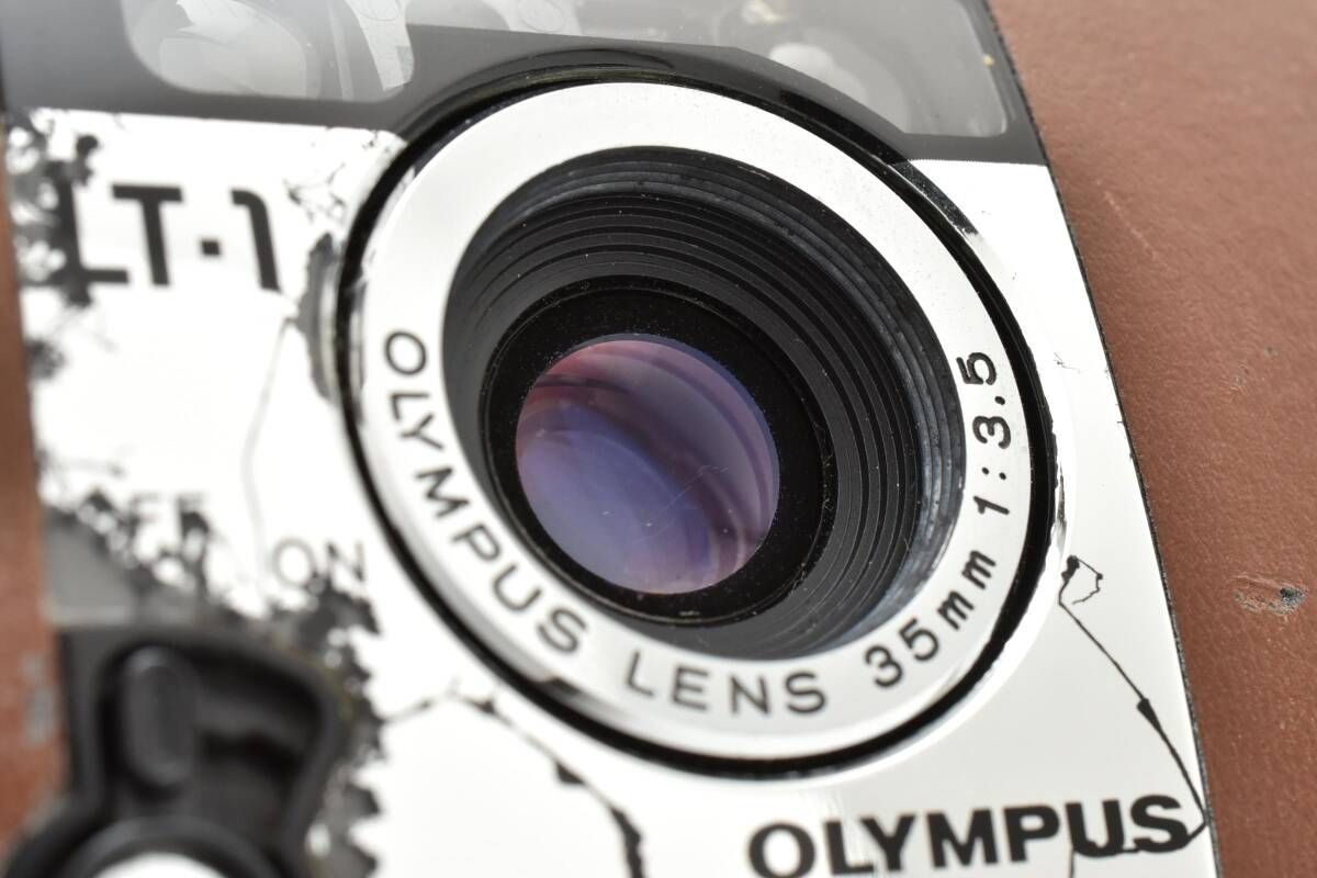 コンパクトフィルムカメラ