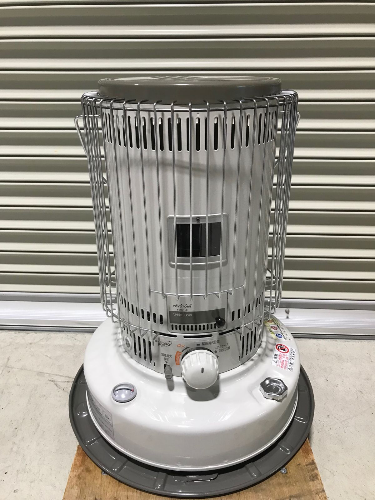 TOYOTOMI トヨトミ 対流型石油ストーブ KS-67H ホワイト W 暖房 アウトドア キャンプ 2016年製