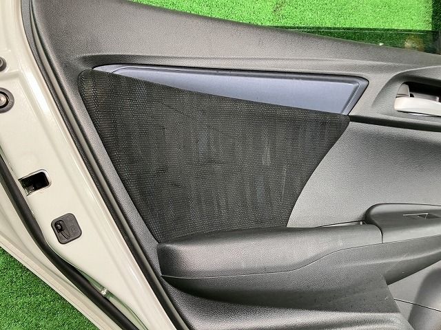 シャトル GP8 左リアドア ハイブリッド ホンダセンシング 4WD アサヒ M2L3 67550-TAR-306ZZ NH883P FFCRYSTALESIA_COM