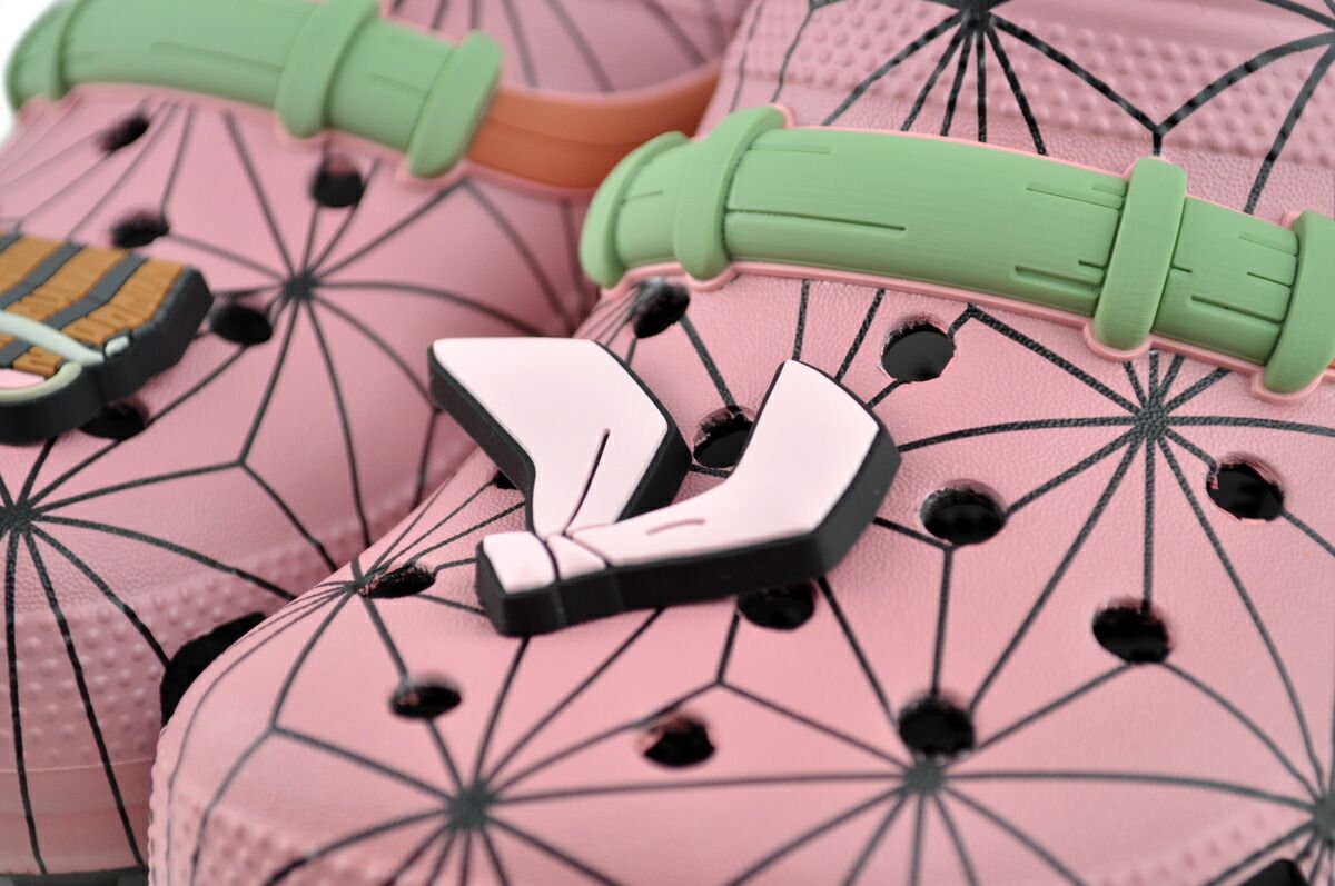 クロックス 鬼滅の刃 竈門禰豆子 クラシック クロッグ crocs