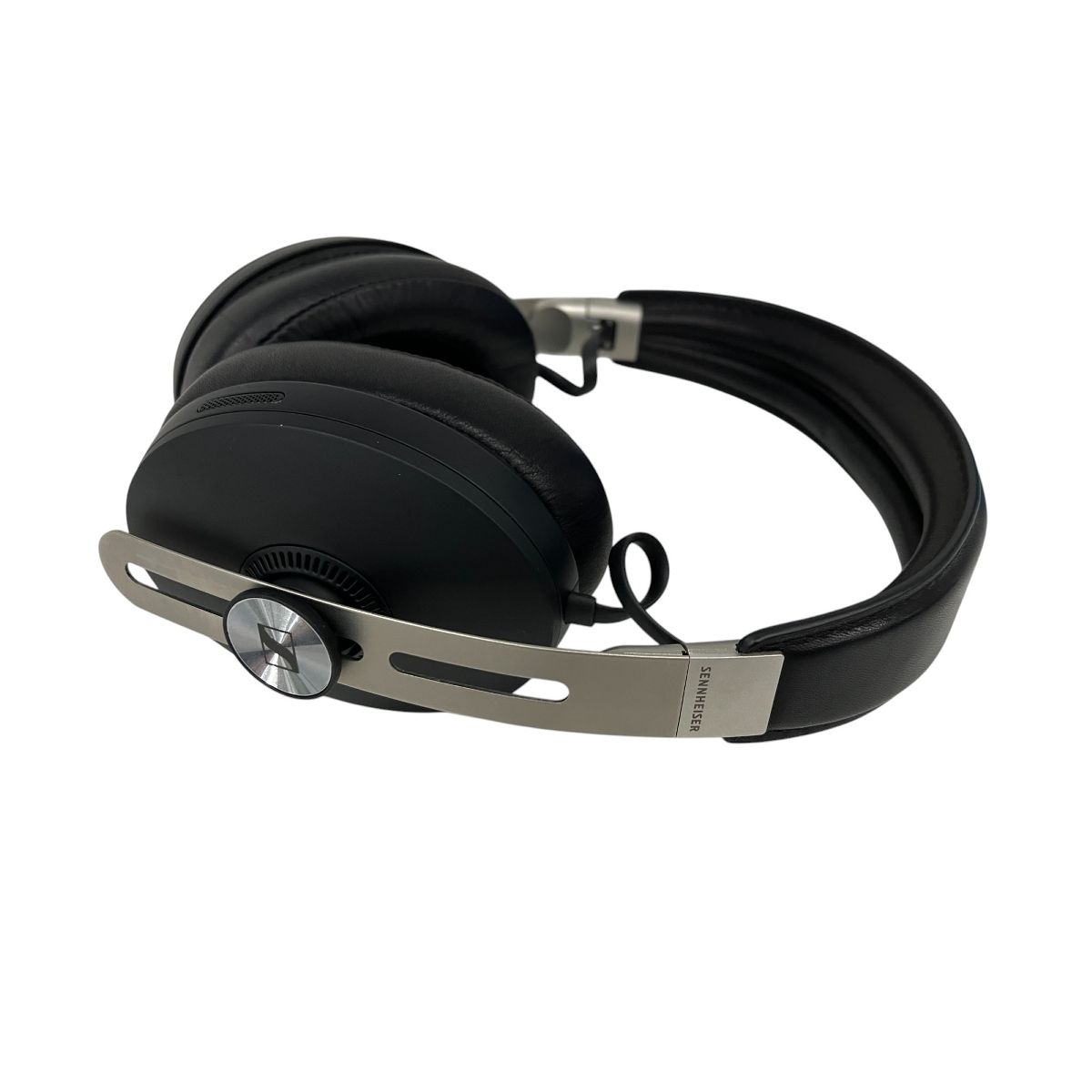 SENNHEISER