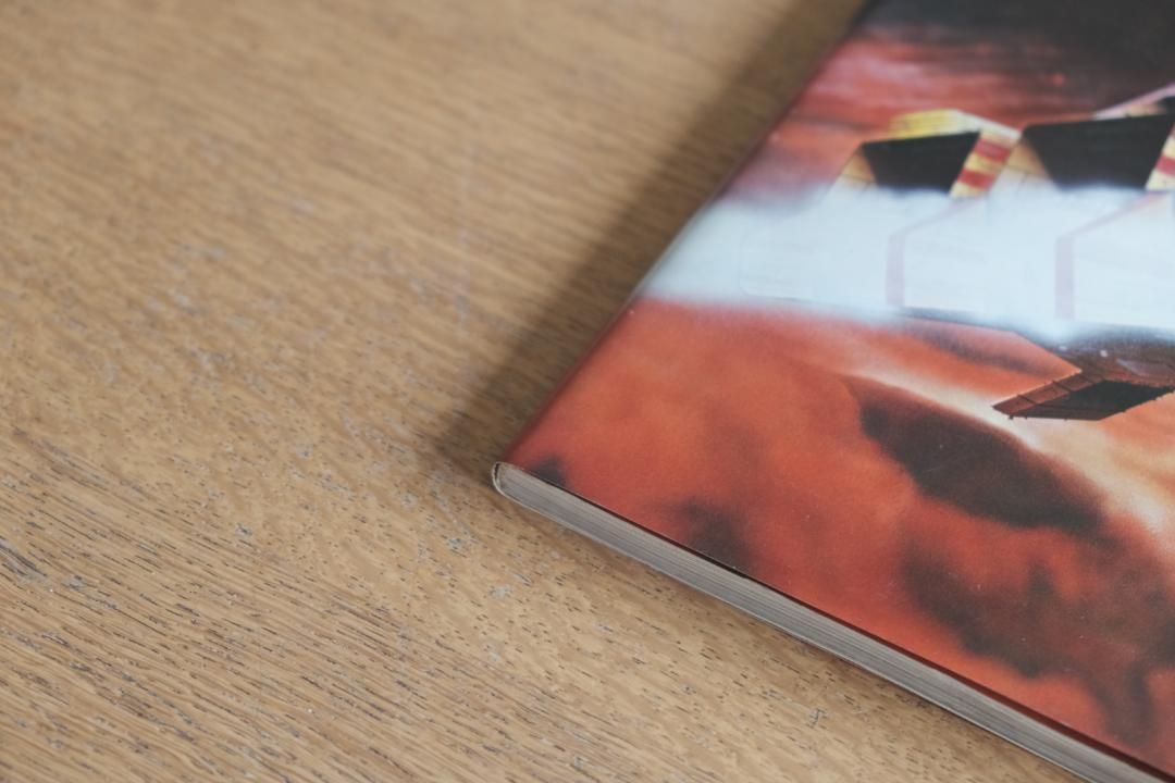 【希少】スターライナーズ 宇宙船図鑑 1981年初版 スチュアート・カウリー 希少】スターライナーズ 宇宙船図鑑 1981年初版 スチュアート