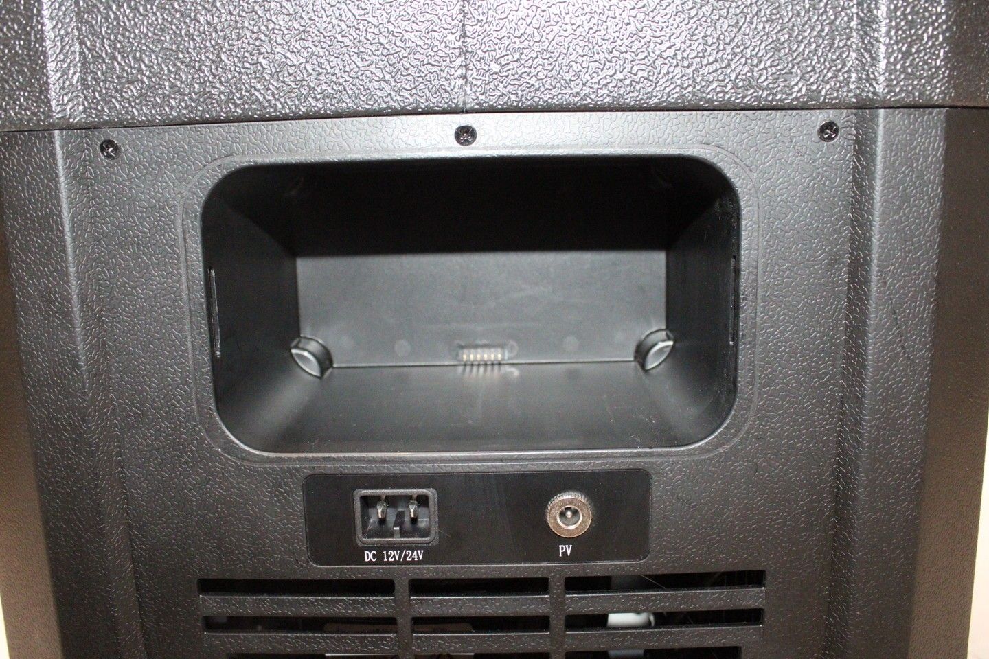 最安値で販売します。 EENOUR 車載冷蔵庫 D18 18L DB01 バッテリー付き ポータブル冷蔵庫 イーノウ アウトドア 家電 IT8TIYBKSP6C-A20-byebye 激安で高品質＆送料無料！