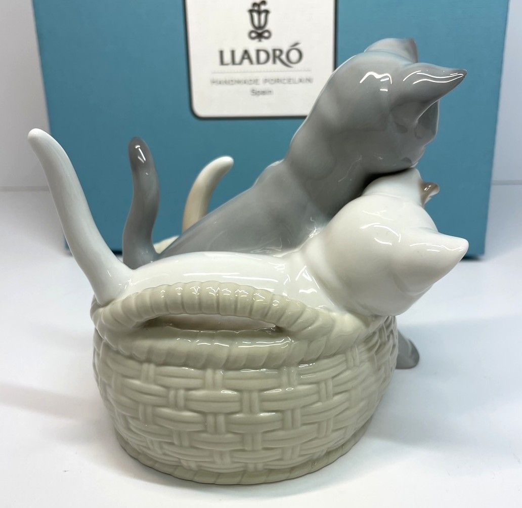 LLADRO リヤドロ 見いつけた 猫 フィギュリン 箱付き 置物 陶器