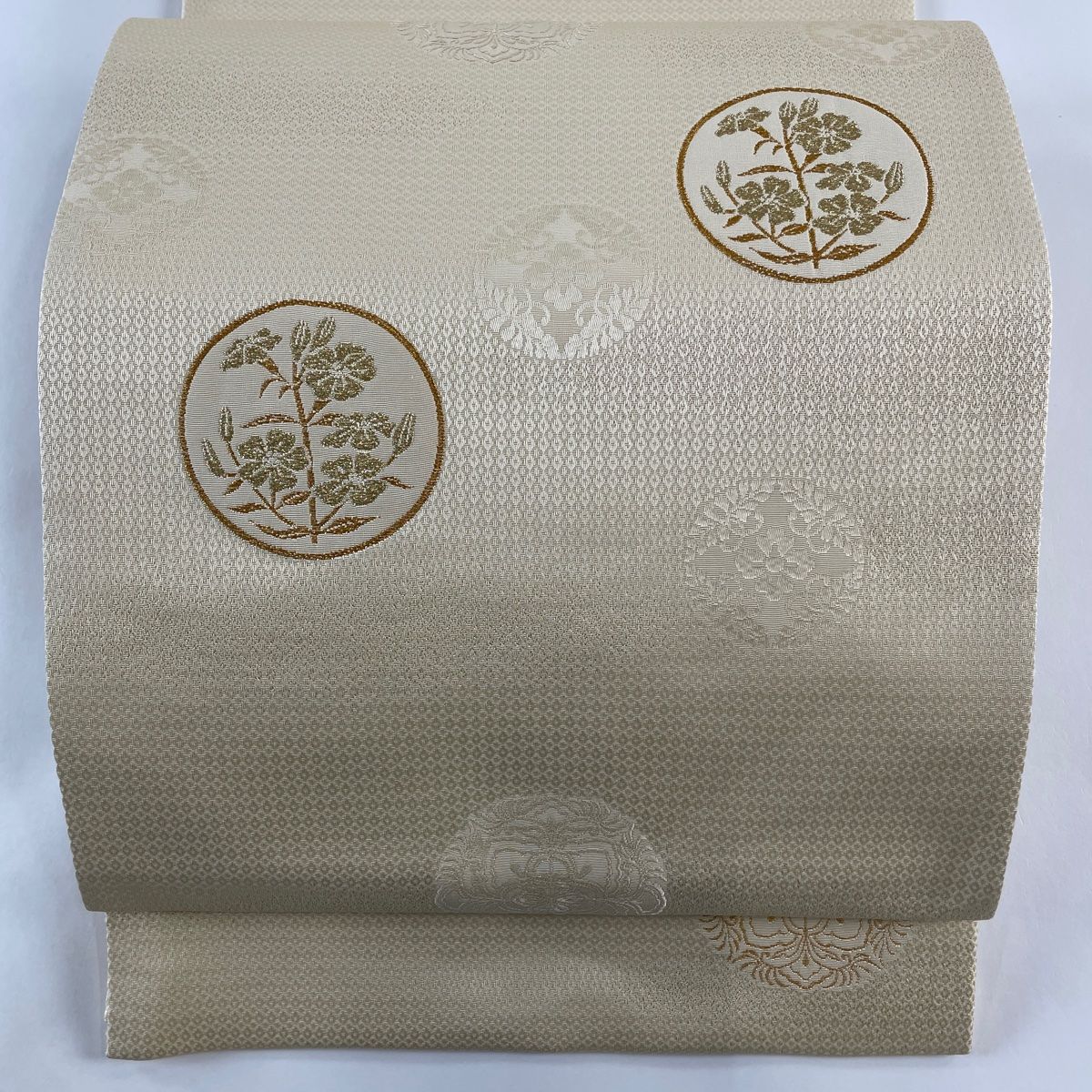 美品　袋帯　正絹　お太鼓柄　金糸　うぐいす　ベージュ　茶　組紐織　縦縞 袋帯 美品 名品 落款 椿 蝶 金糸 箔 金茶 お太鼓柄 正絹 【中古