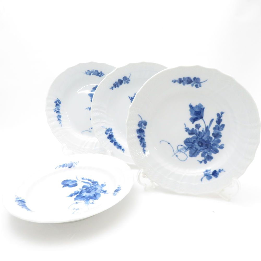 SALE【美品】ロイヤルコペンハーゲン   カーブドブルーフラワー豆皿4枚セット 美品 ROYAL COPENHAGEN ロイヤルコペンハーゲン ブルーフラワー
