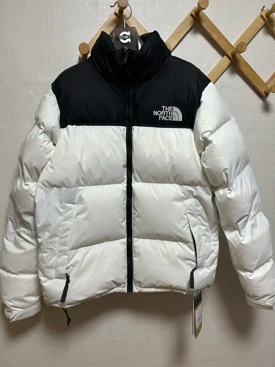 【雷市場（ポンジャン）商品韓国直送】 THE NORTH FACE(ザノースフェイス) 700 フィルパワー Nuptse(ヌプシ) 新品