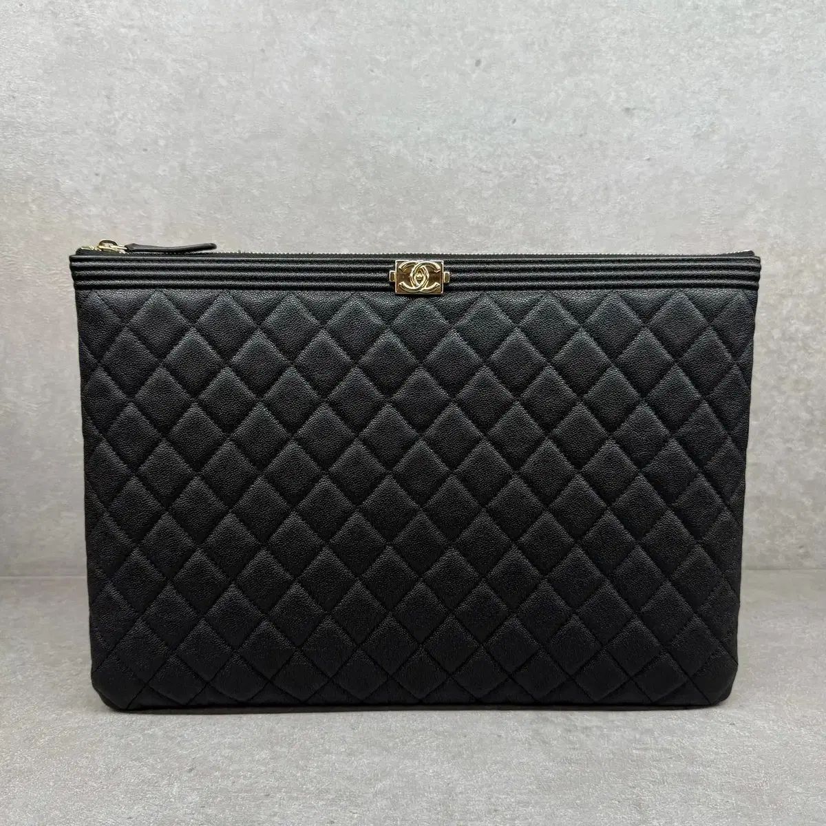30 ブンダエ 状態良し Chanel シャネル キャビア ボーイ クラッチ