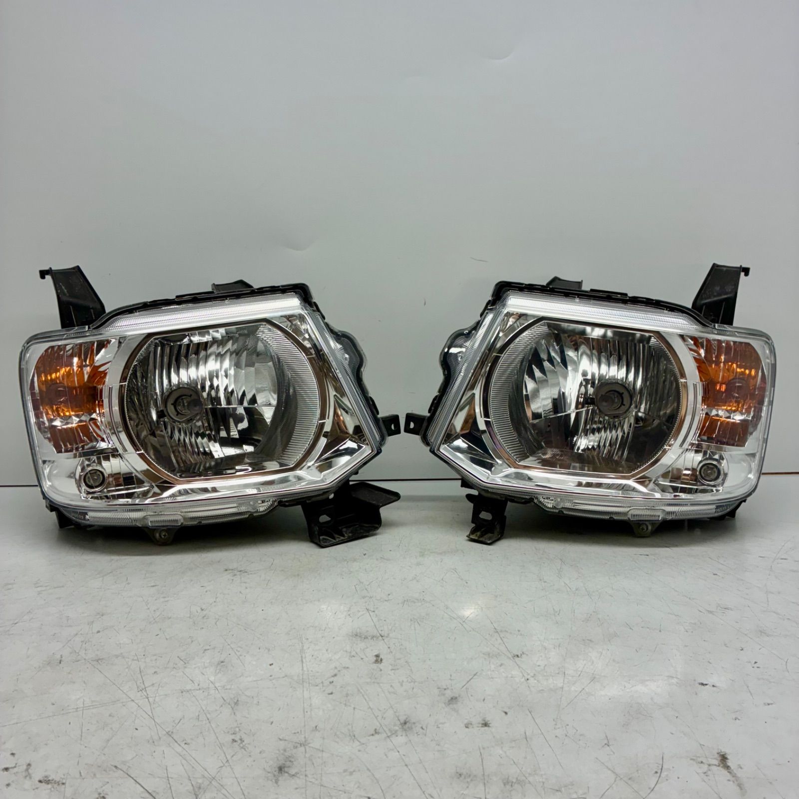 コーティング済 三菱 H81W H82W H91W H92W オッティ EKワゴン ヘッドライト ランプ レンズ 左右セット LR ハロゲン STANLEY P6519 P71475