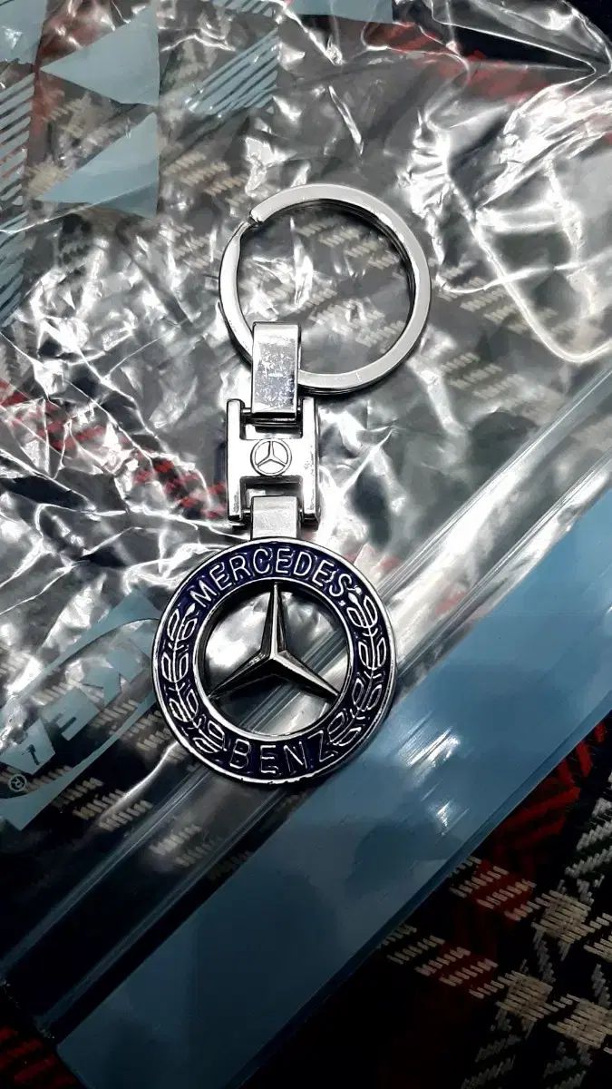  一緒にやれば いいね mercedes benz メルセデスベンツ フロントガラス 100 キーリング キーホルダー キーリング 小物