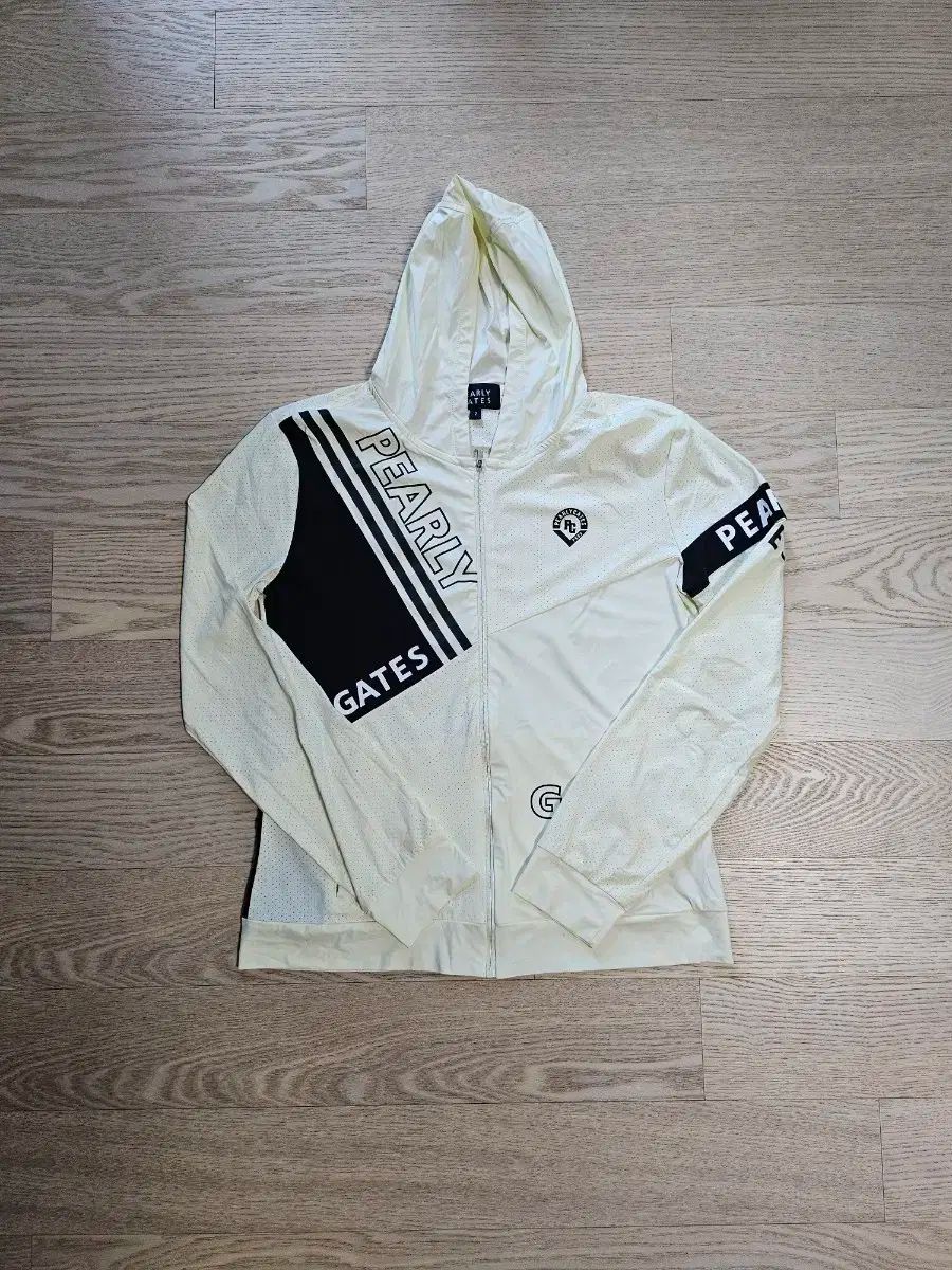 1620【新品タグ付き】パーリーゲイツ ジップアップパーカー 千鳥格子柄 1620【新品タグ付き】パーリーゲイツ ジップアップパーカー 千鳥格子柄