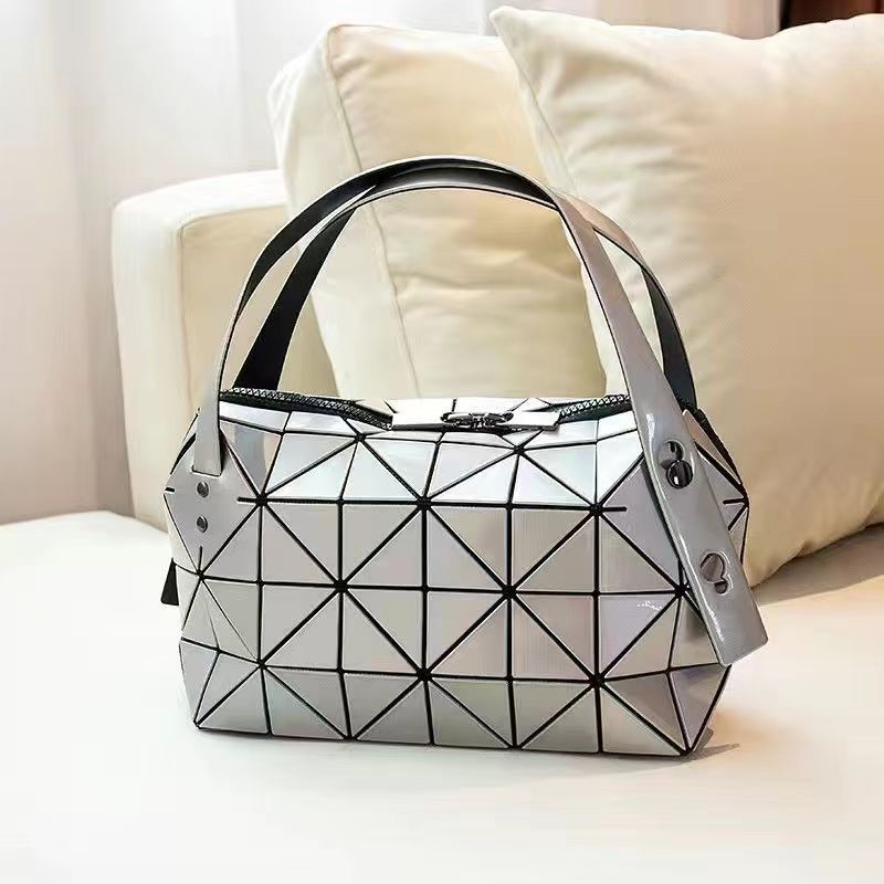 新品 BAOBAO ISSEY MIYAKE バオバオ イッセイミヤケ リュック ランドセルバッグ トートバッグ 8色 - メルカリ