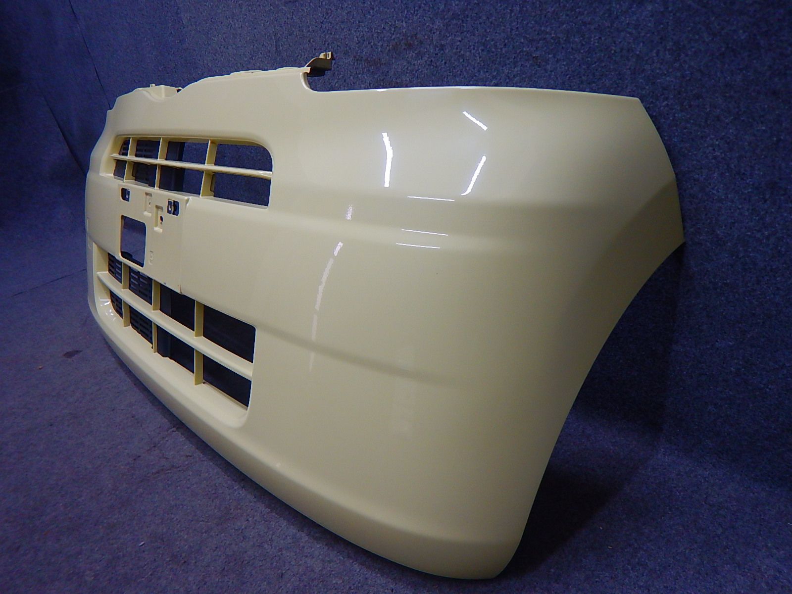 ダイハツ タント L375S フロントバンパー 52101-B2260 コットンアイボリー T19 101971 FFCRYSTALESIA_COM