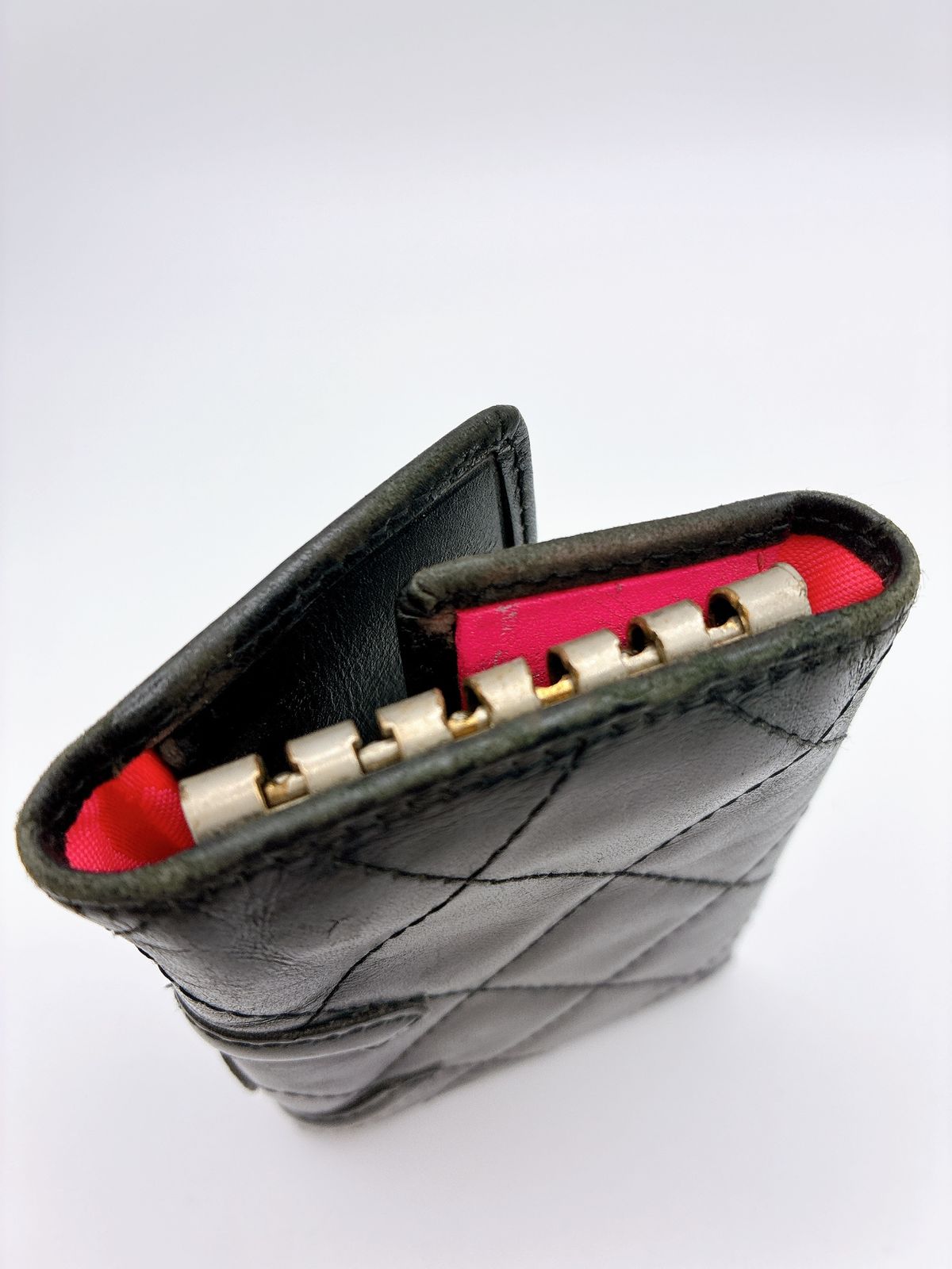 CHANEL　6連キーケース マトラッセ　エナメルレザー（219_460） CHANEL 6連キーケース マトラッセ エナメルレザー（219_460）