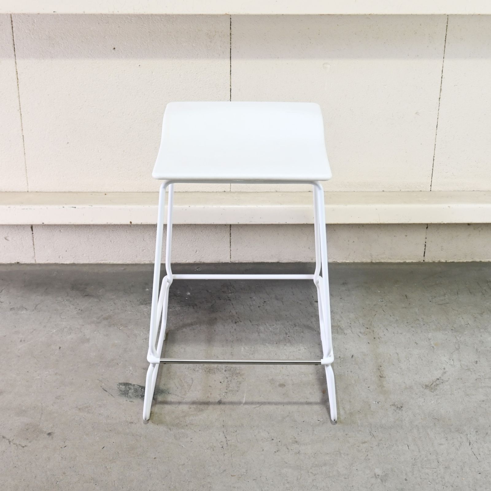 ○ Cassina ixc. ヴィッカルベ カウンターチェア ラストミニッツ