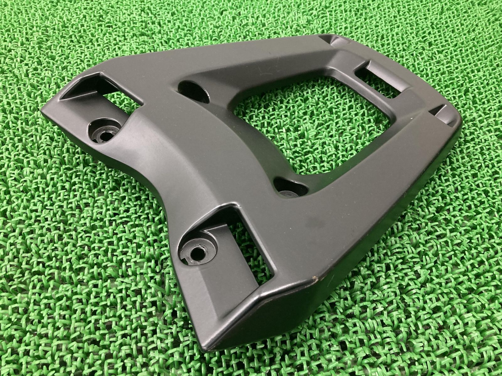 PCX125 PCX150 リアキャリア KWNJ ホンダ 純正 中古 バイク 部品