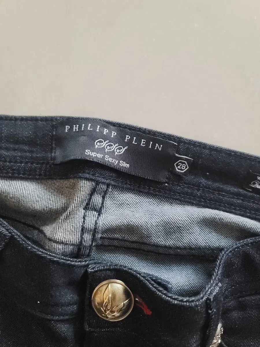 フィリップ プレイン ロールアップ デニム WWW_NOITHATQUANGTHANH_NET