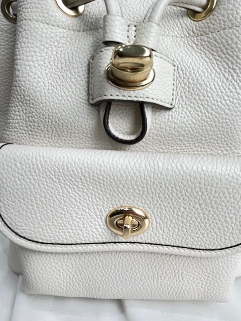【極美品】Coach コーチ ビリー バックパック アイボリー リュック レザー 楽天市場】コーチ ビリーの通販