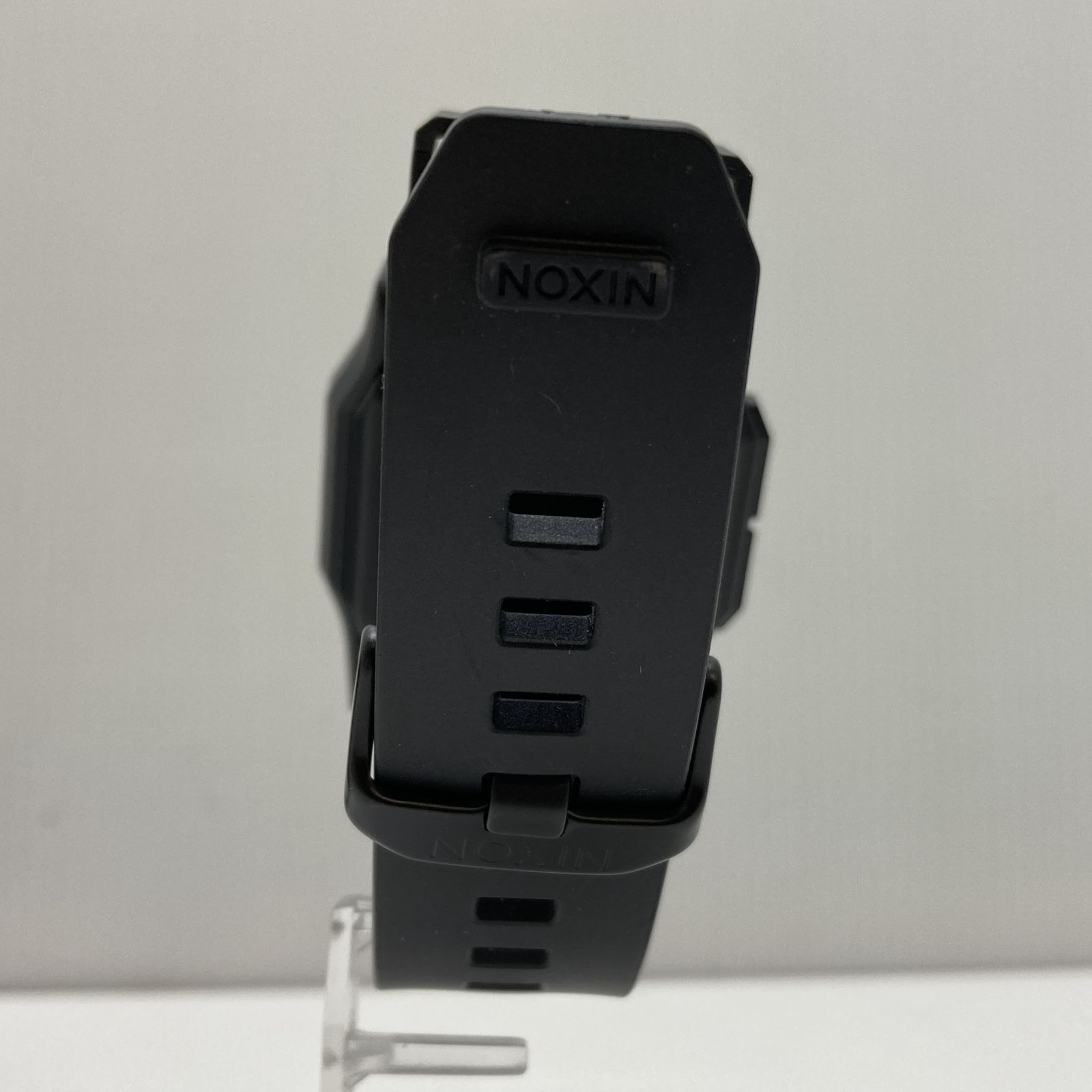 NIXON Regulus ニクソン レグルス A1180 001-00 デジタル 黒