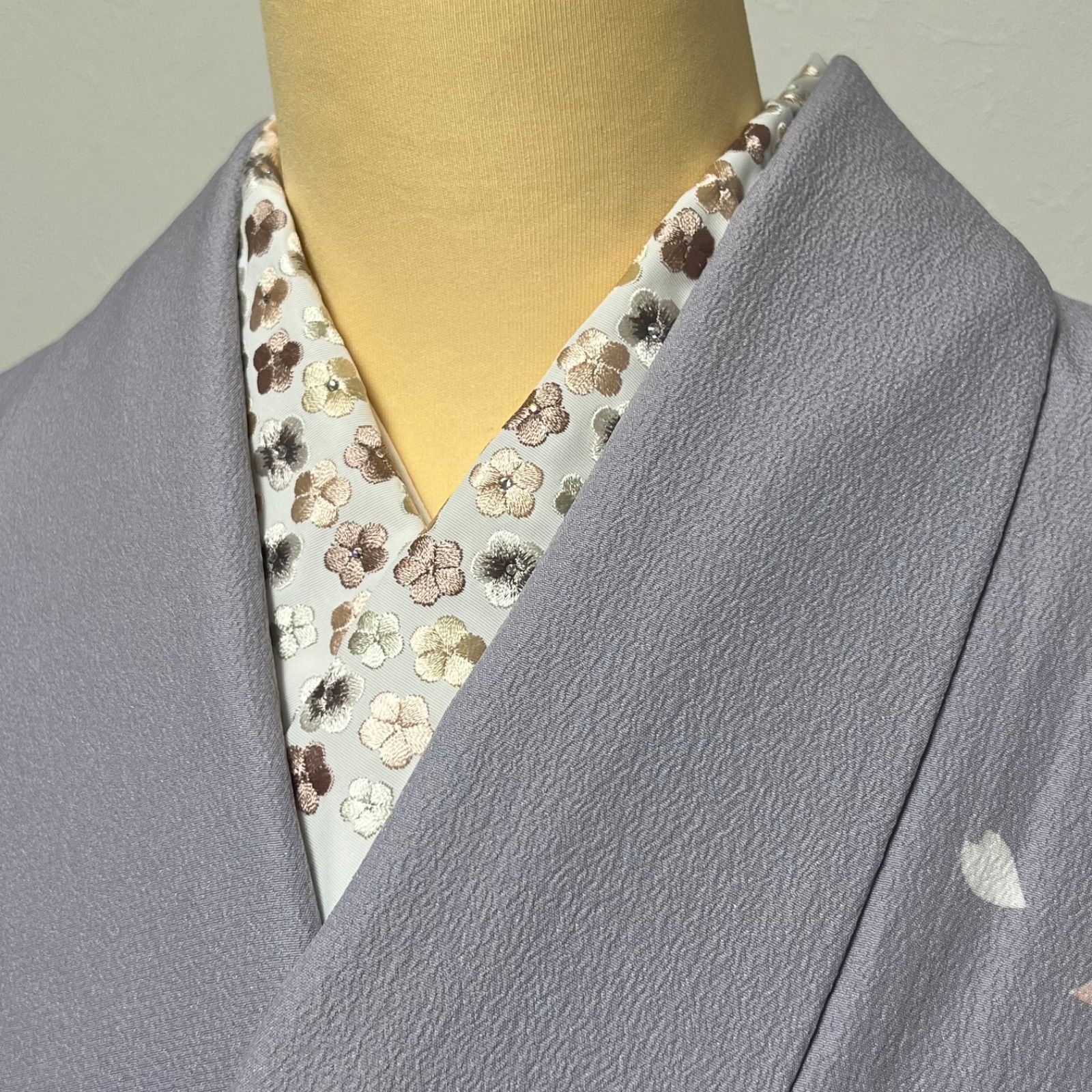  L013 刺繍半衿 白 ベージュ 桜 ラインストーン 半襟 長襦袢 半襦袢