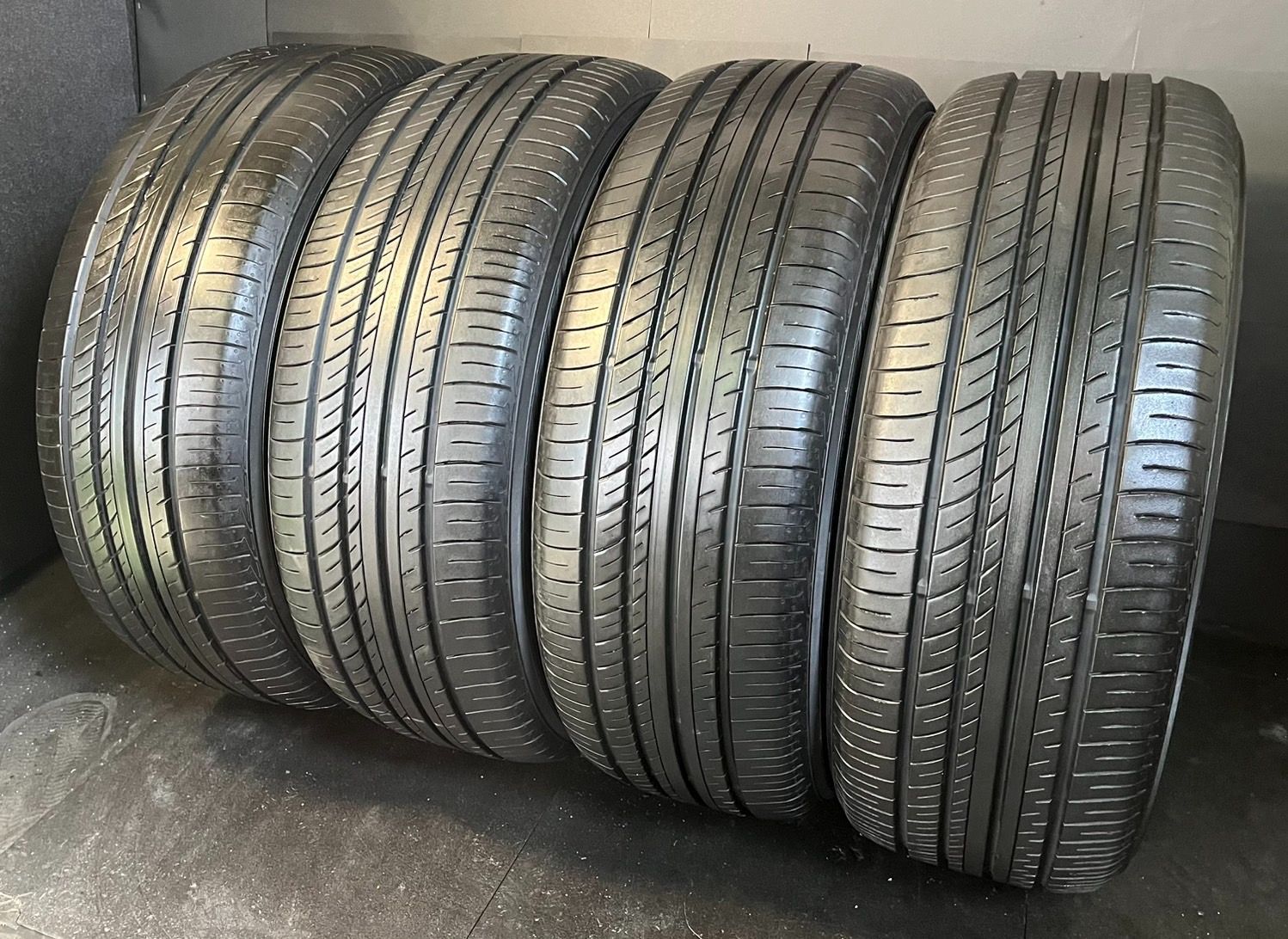 製 約9.1～9.8分山 ヨコハマ YOKOHAMA アドバン ADVANdB V552 225 55R18 4本 h_433