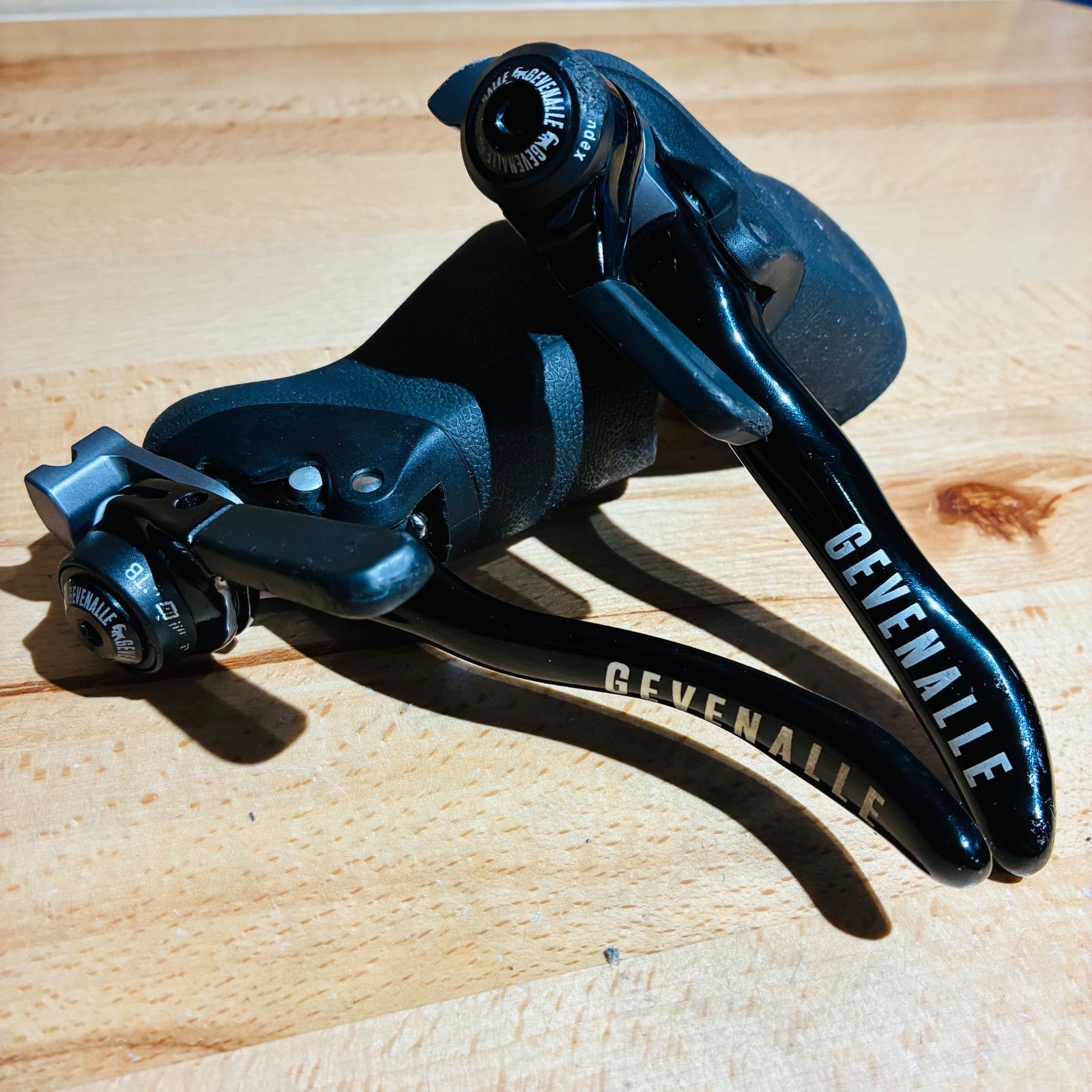 パーツ GEVENALLE GX2 SHIMANO MTB 2x10 パーツ GEVENALLE GX2 SHIMANO MTB 2x10 Gevenalle Gx2 Shimano