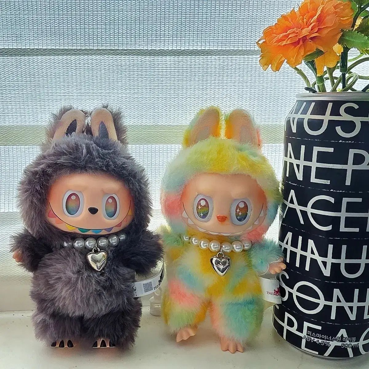 a*o様 ロックザユニバース ミニ ぬいぐるみ キーホルダー ラブブ ロック・ユニバース キーリング 販売 ラブブ ROCK THE UNIVERSE