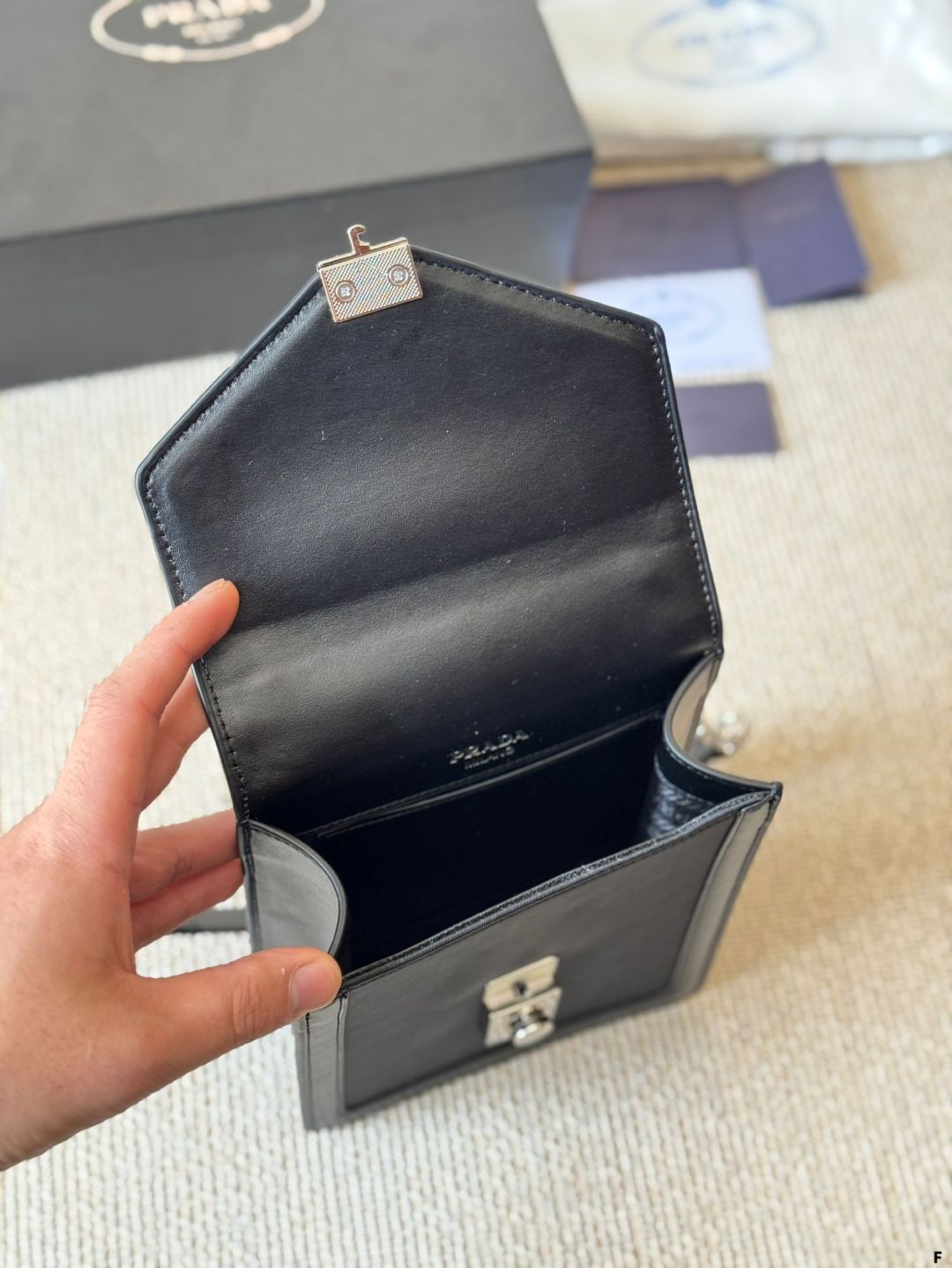 ヴィンテージ☆Prada☆プラダ☆マティーネスモール バッグ 今日特価】Vintage PRADA Shoulder Bag - ヴィンテージ プラダ