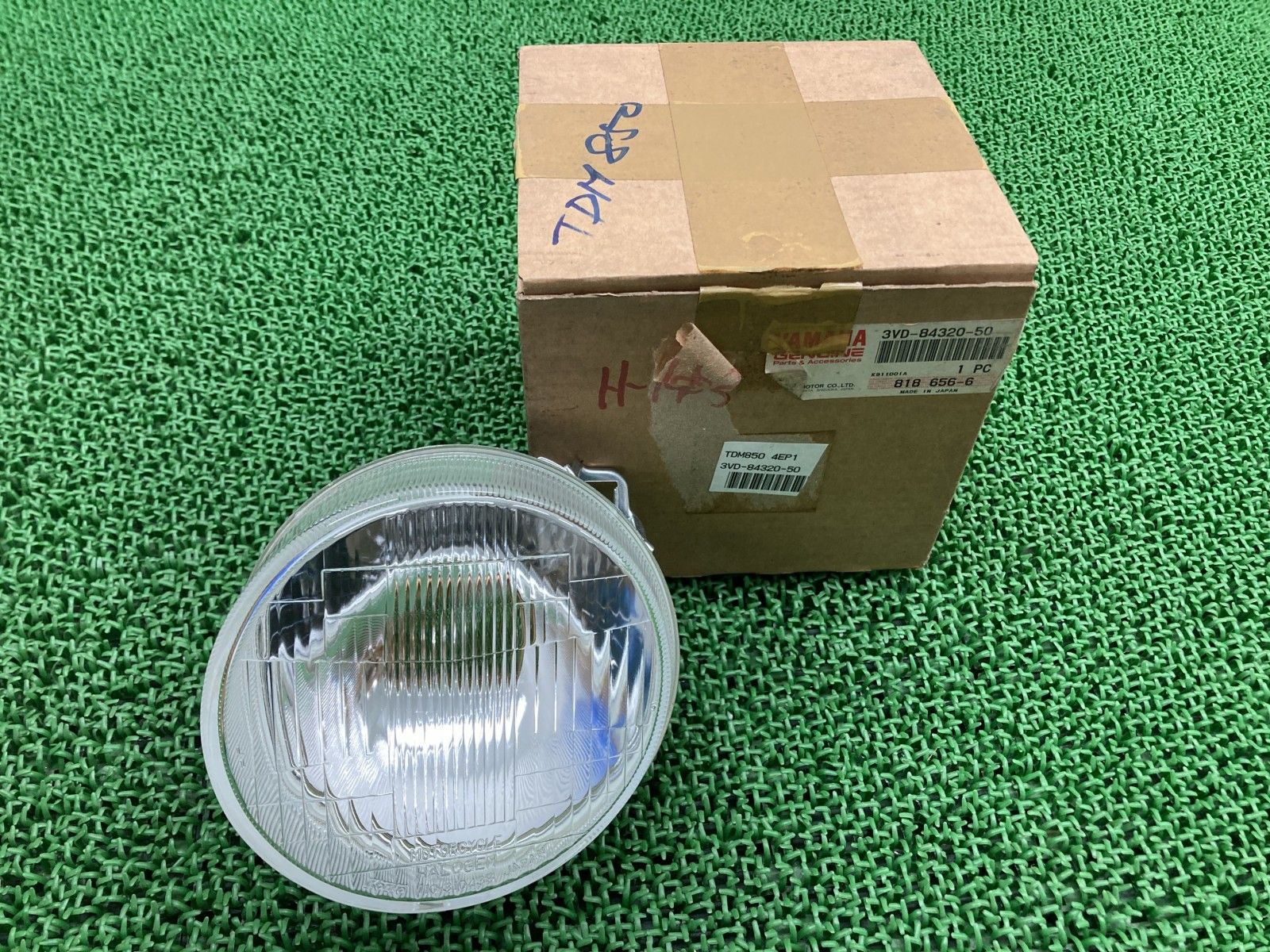 TDM850 ヘッドライト 左 110-31043B ヤマハ 純正 新品 バイク 部品 4EP 3VD-84320-50 未使用品 品薄 希少品 車検 Genuine 7 TDM850 ヘッドライト 左 110-31043B 在庫有 即納 ヤマハ 純正 新品