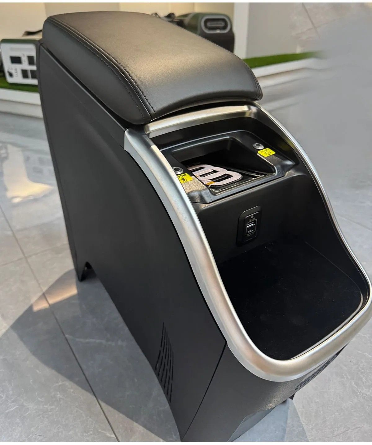 コンソールボックス アームレスト