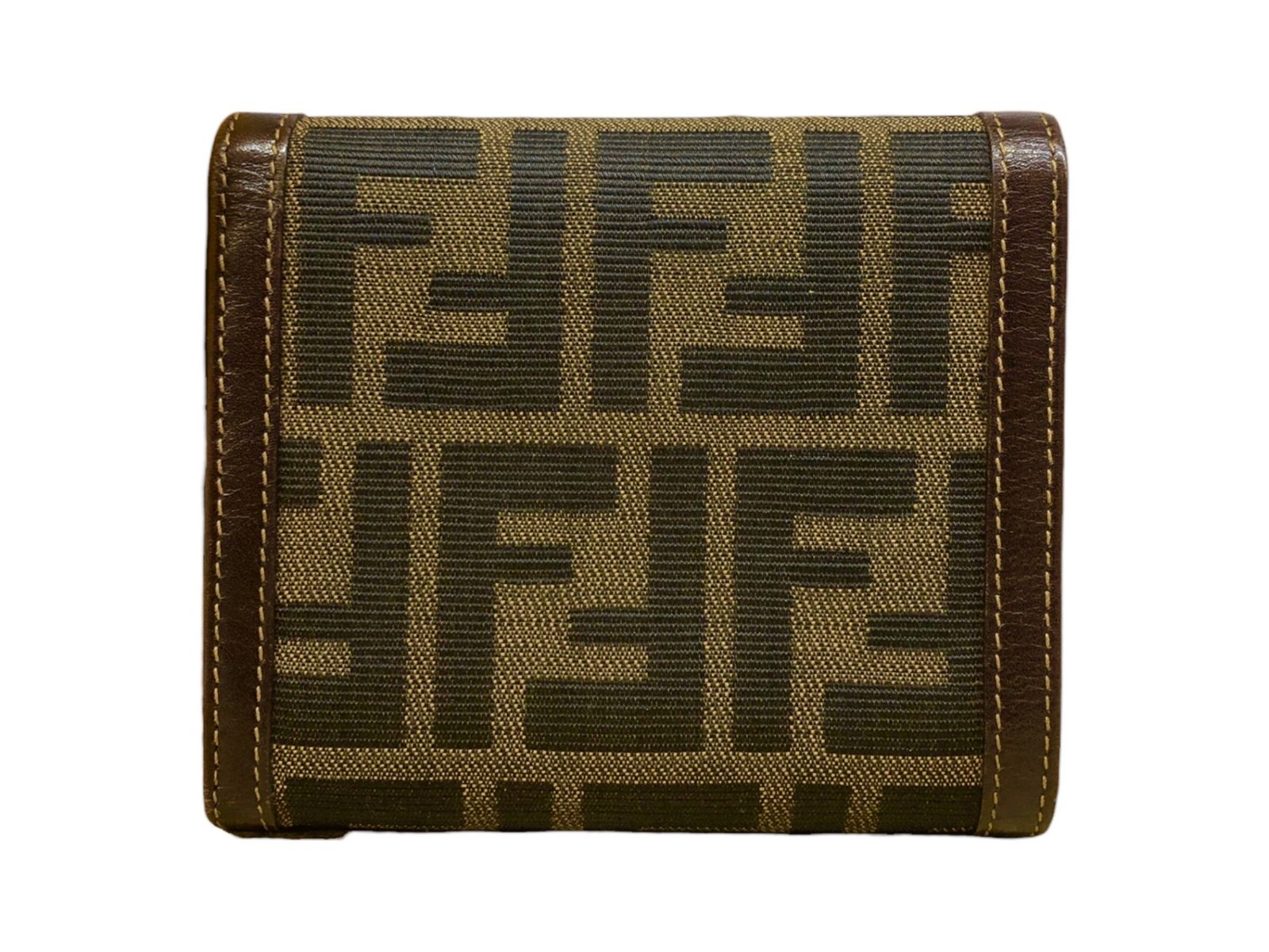 FENDI (フェンディ) キャンバス ZUCCA ズッカ柄 三つ折り財布 2251