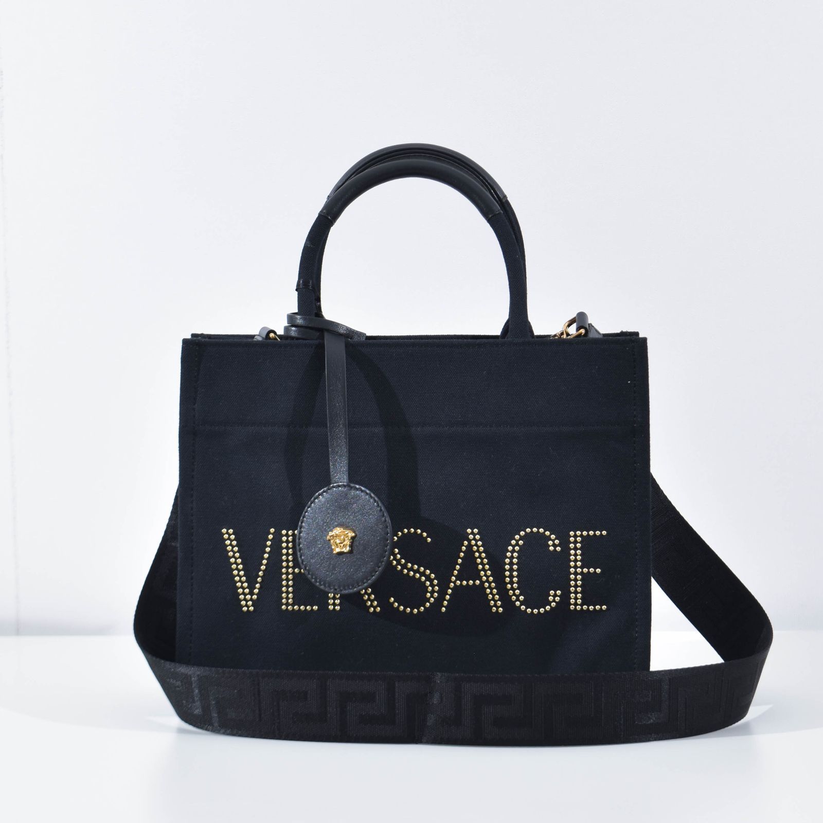 ヴェルサーチ トートバッグ SM スタッズロゴ VERSACE メンズ