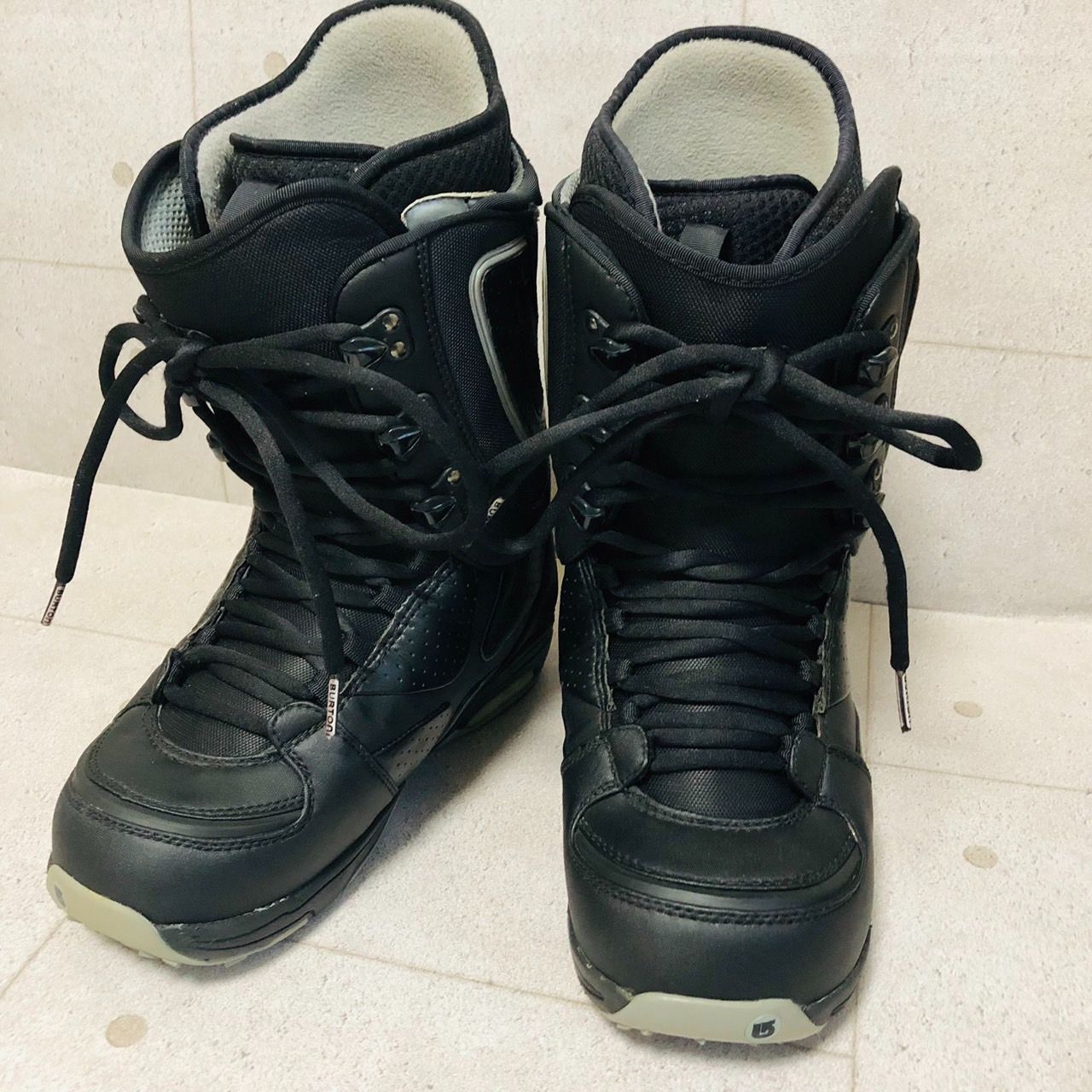 Burton 27cm アウトラスト スノーボードブーツ ブラック バートン