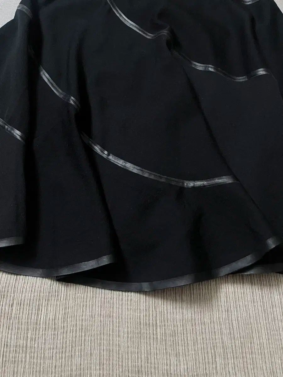 des GARCONS