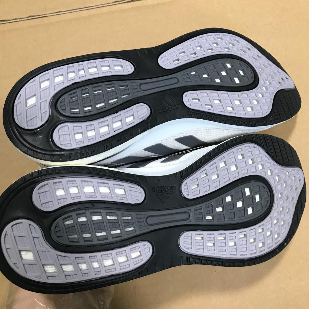 タ40217 Adidas FV6026 ホワイト系 27cm ランニングシューズ メンズ 