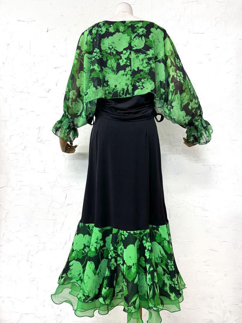 【華やぎ】新品　グリーン花柄パフスリーブセットアップ黒　ｄ026 華やぎ】新品 グリーン花柄パフスリーブセットアップ黒 d026