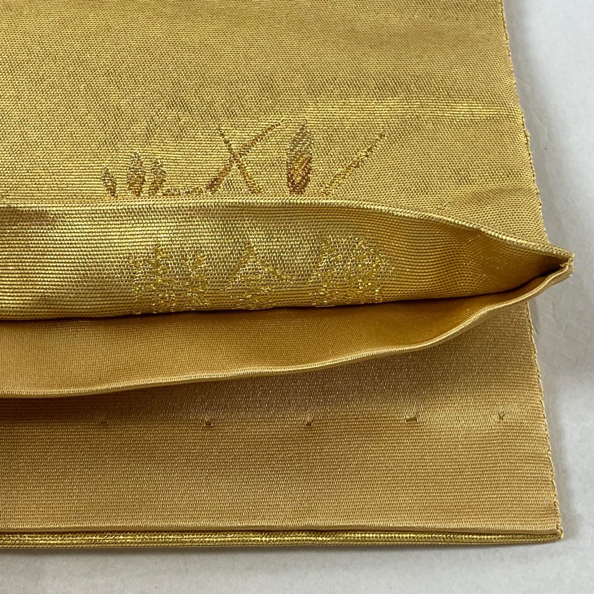 袋帯 美品 逸品 引箔本金紹巴 菱重ね鏡文 金糸 金色 お太鼓柄 正絹 袋帯 美品 逸品 引箔本金紹巴 菱重ね鏡文 金糸 金色 お太鼓柄 正絹