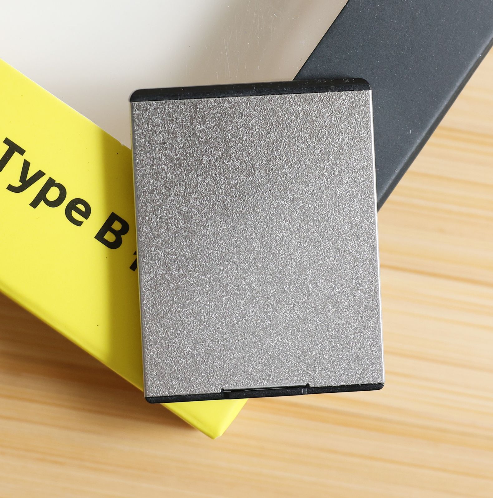 512GBカードリーダー付きCFexpress Type B /8K、6K、4K 512GB】CFexpress Type B カードリーダー付き /8K、6K、4K録画対応