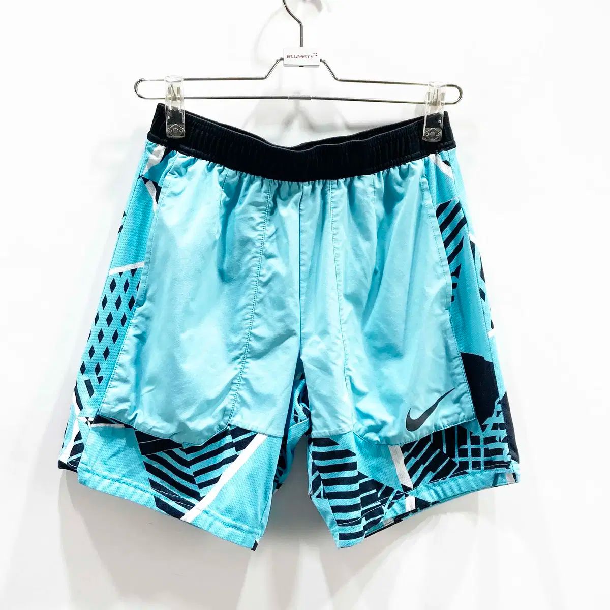 Nike(ナイキ） メンズ テニスショーツ スカイ M ジンの感覚