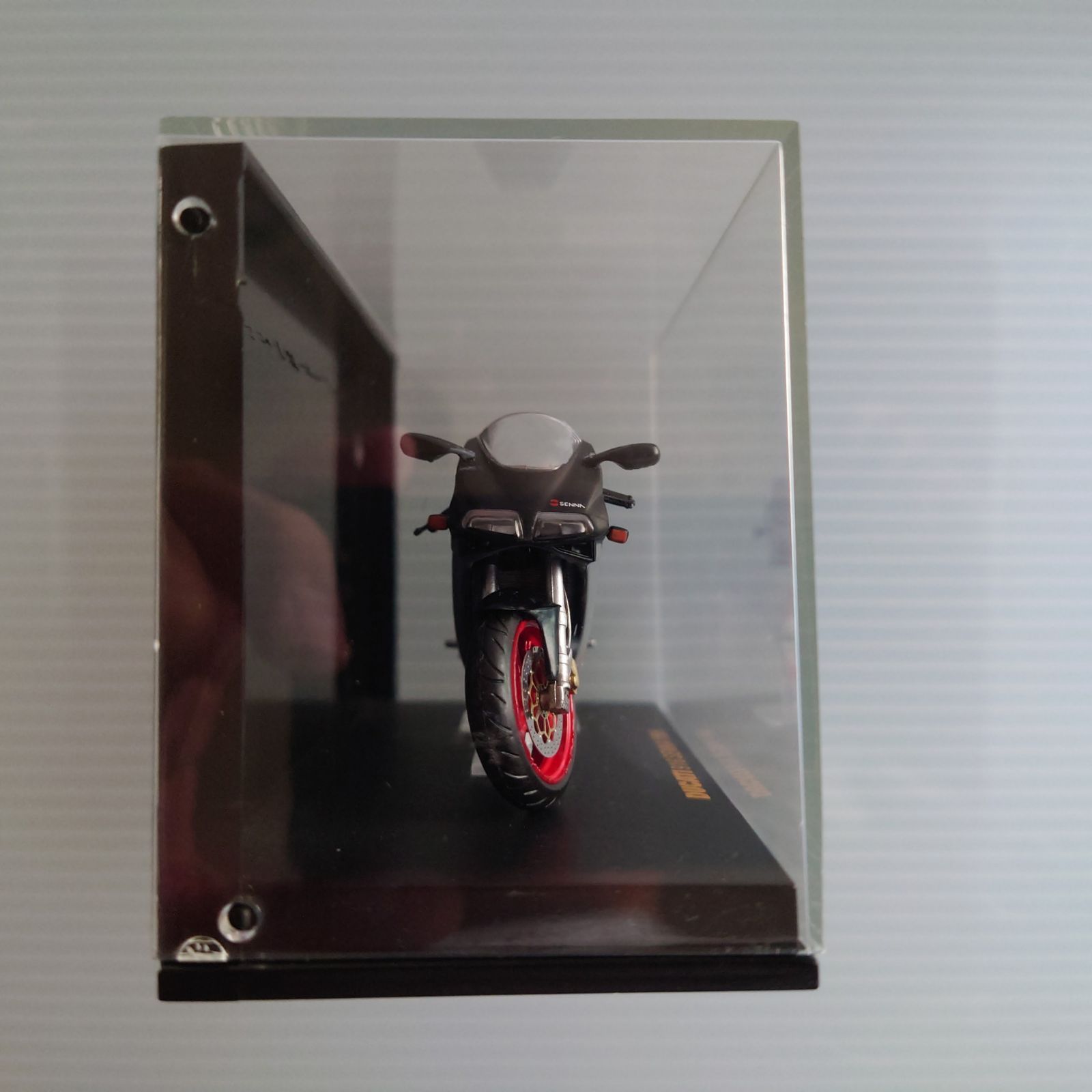 ixo製 1/24 ドゥカティ916セナ/DUCATI アイルトン・セナ - メルカリ