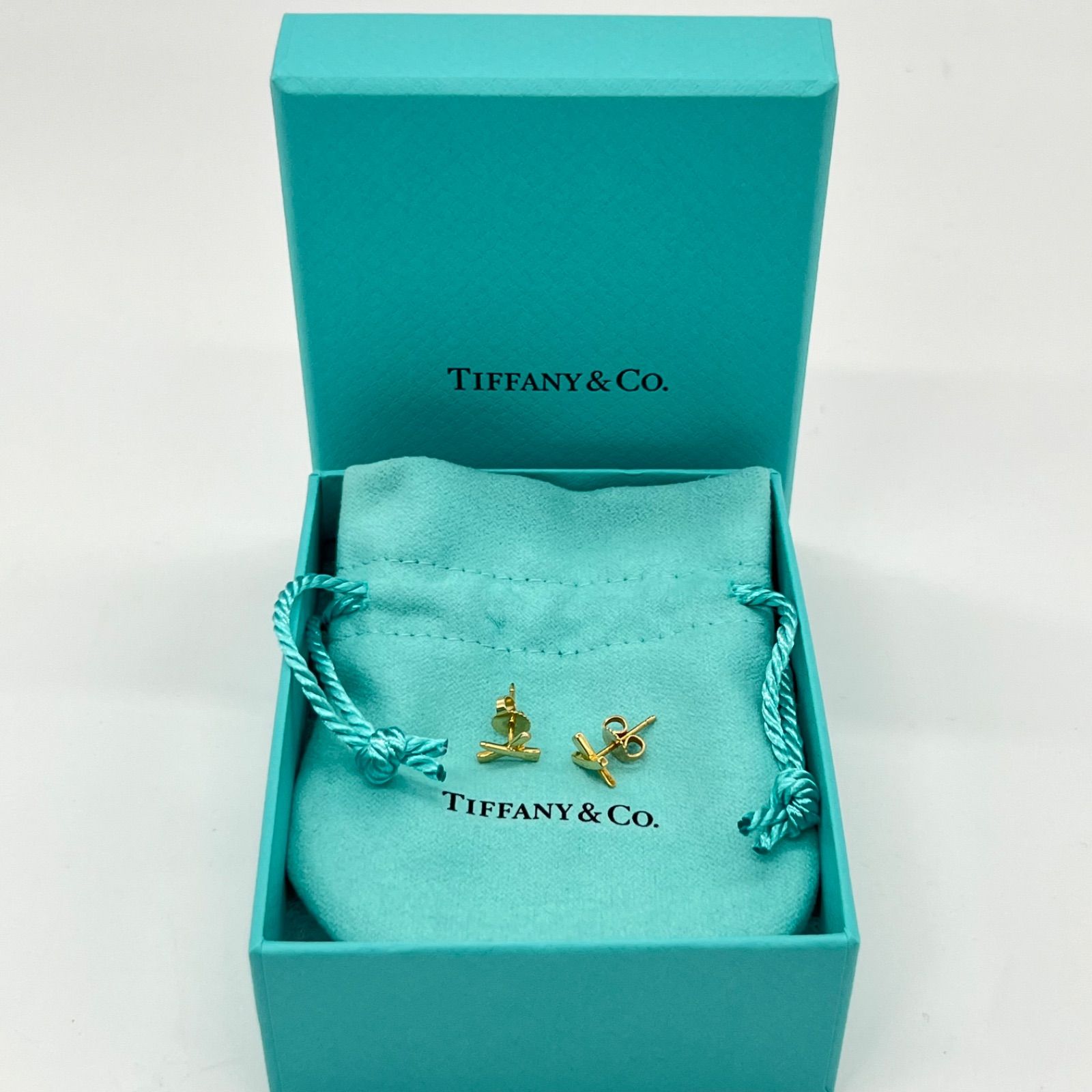 美品 ティファニー K18 キス 片耳 ピアス パロマピカソ 750 T&Co 楽天市場】Tiffany & Co. ティファニー ラブ＆キス 750 K18